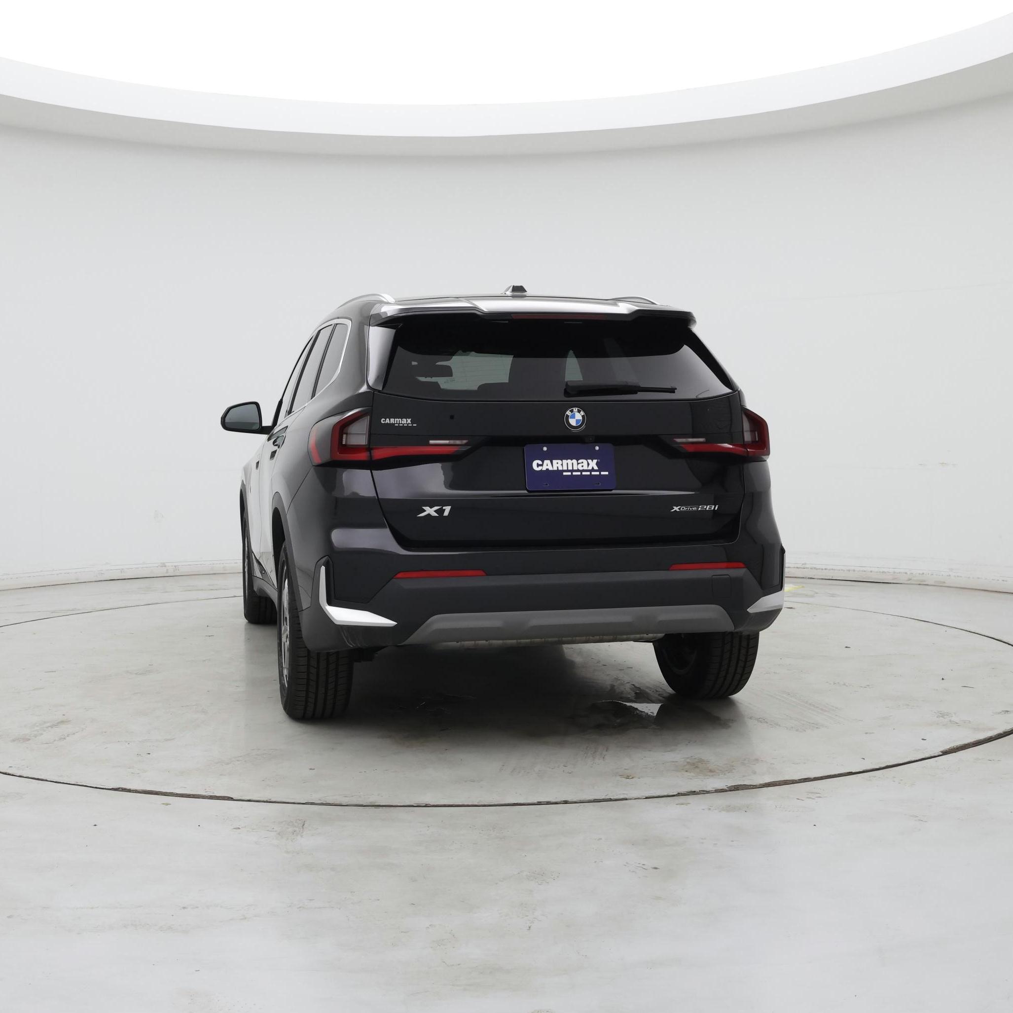 Thumbnail: 2023 BMW X1 - 6