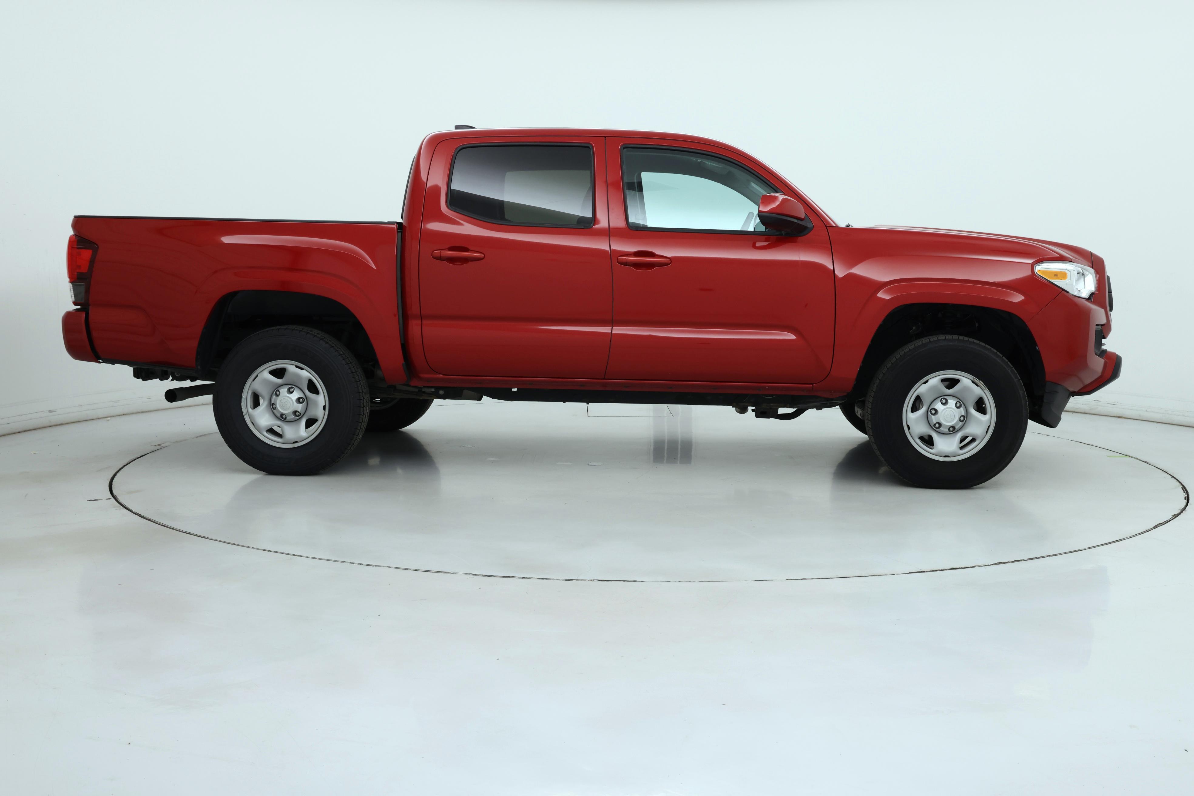 Thumbnail: 2022 Toyota Tacoma - 7