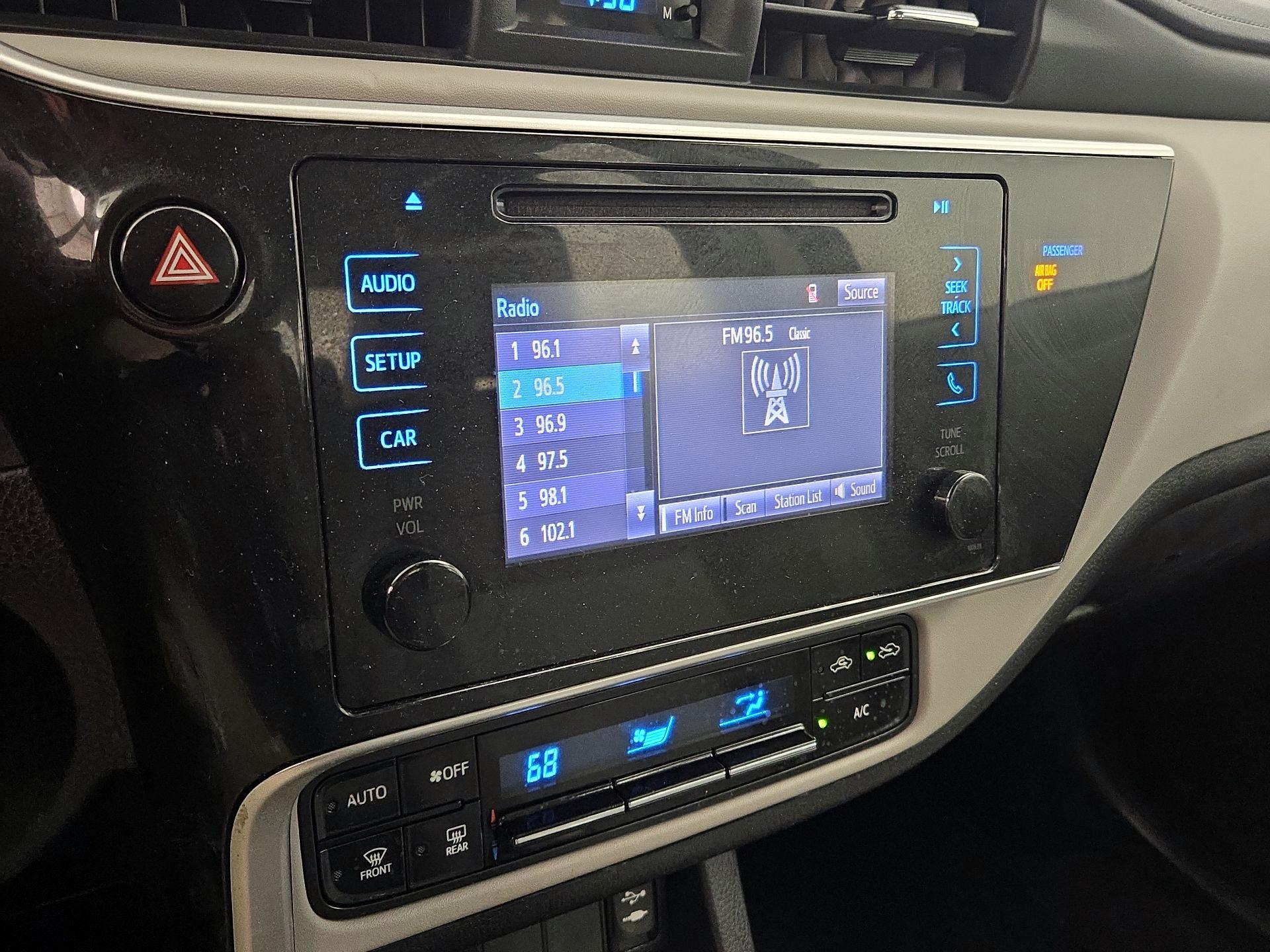 Thumbnail: 2019 Toyota Corolla - 15