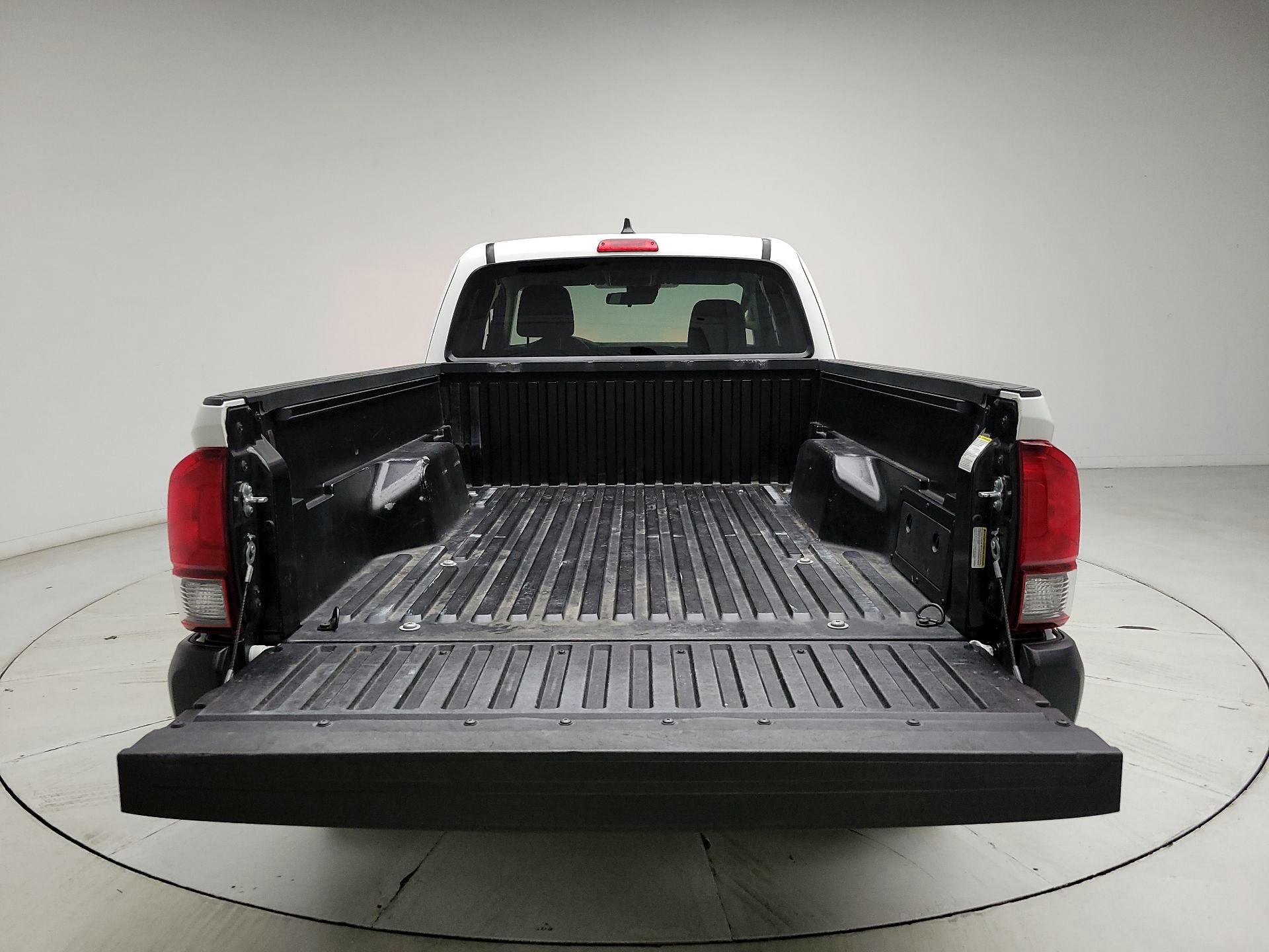 Thumbnail: 2023 Toyota Tacoma - 19