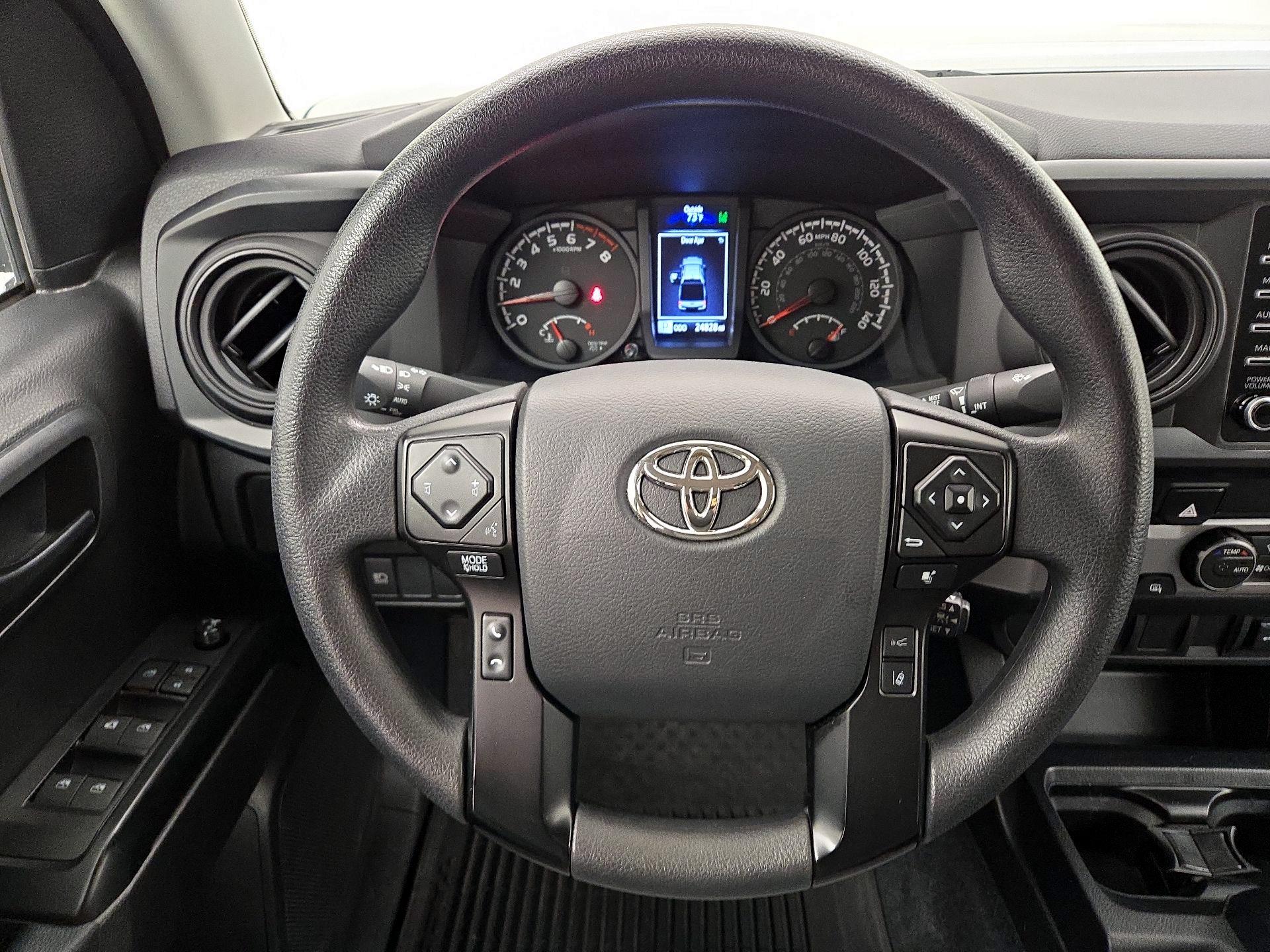 Thumbnail: 2022 Toyota Tacoma - 10