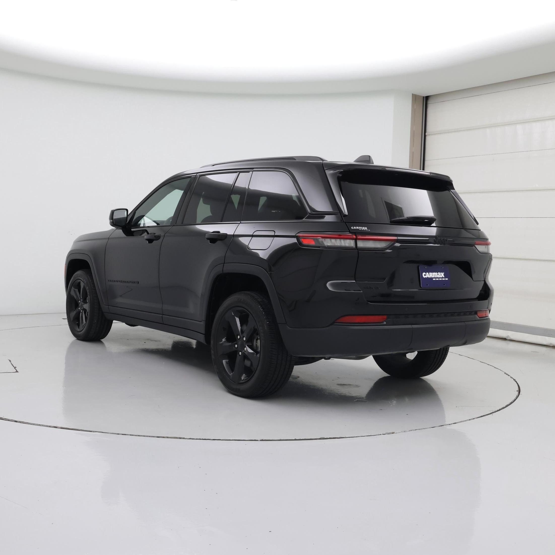 Thumbnail: 2023 Jeep Grand Cherokee - 2