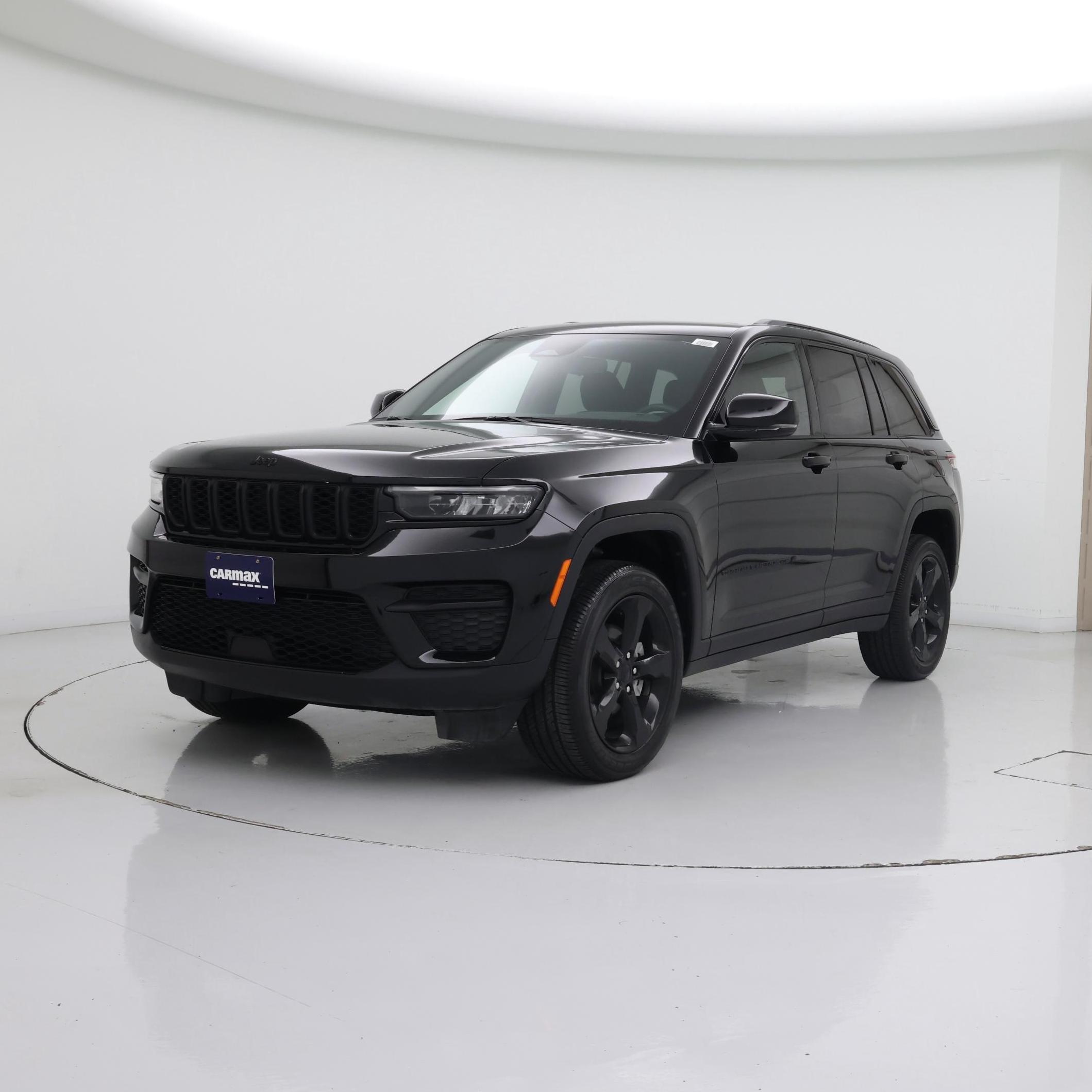 Thumbnail: 2023 Jeep Grand Cherokee - 4