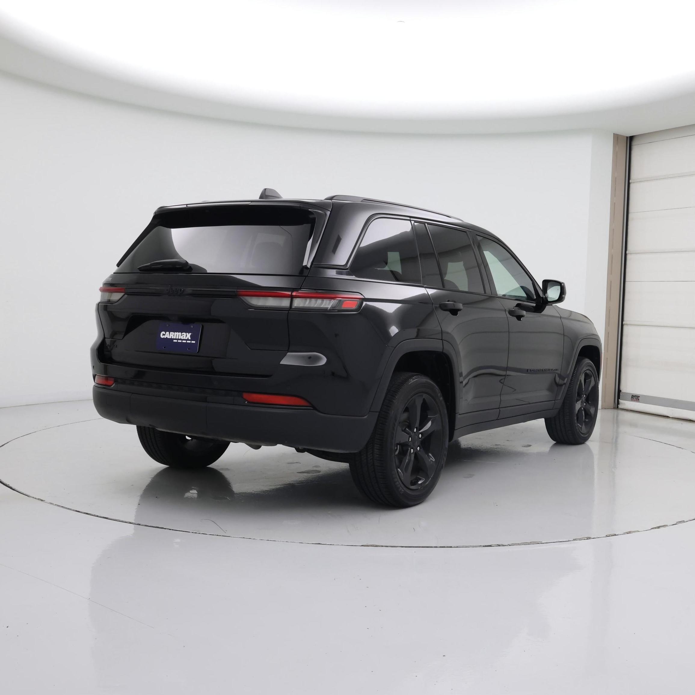 Thumbnail: 2023 Jeep Grand Cherokee - 8