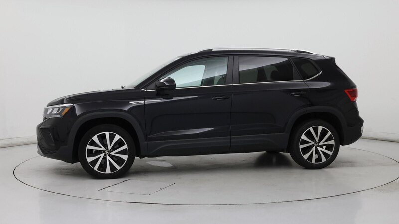 2022 Volkswagen Taos SE 3