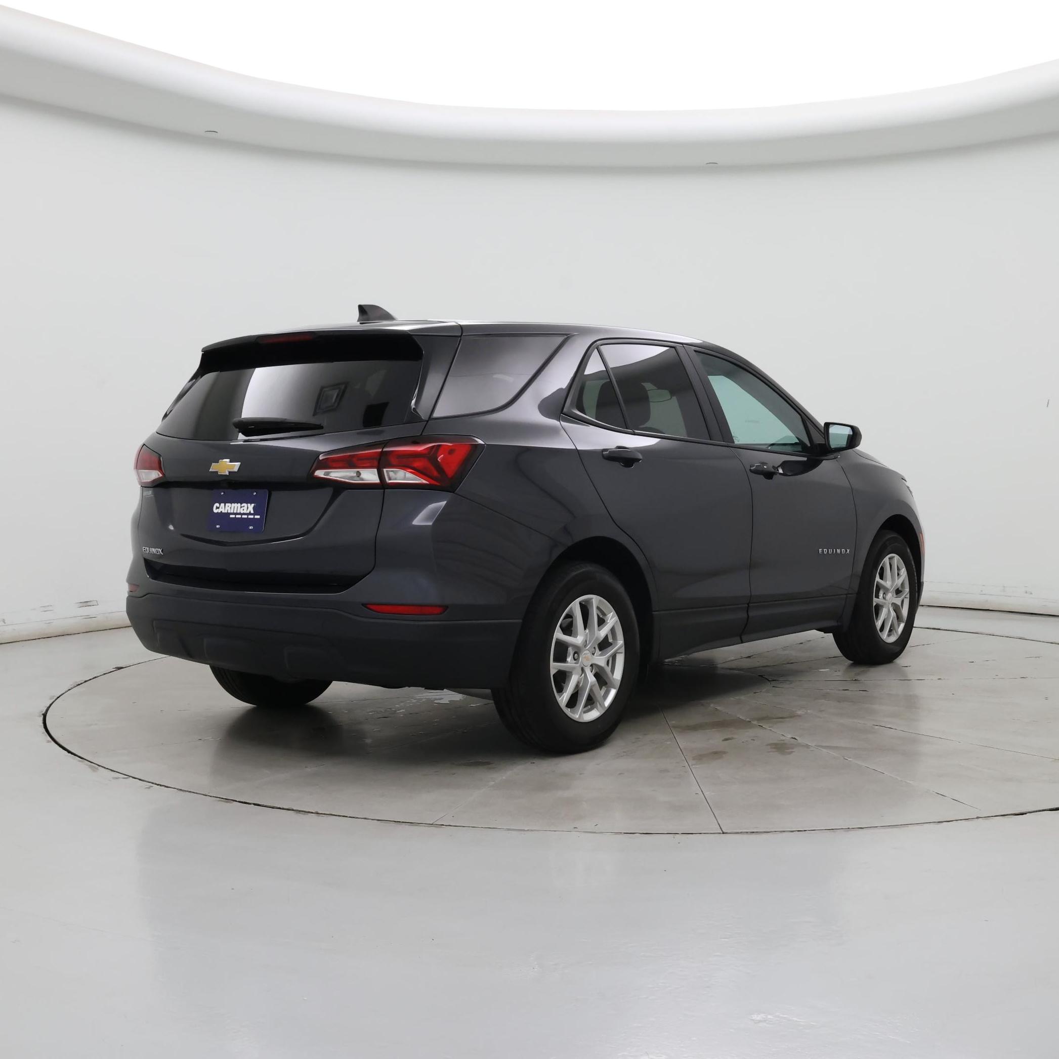 Thumbnail: 2022 Chevrolet Equinox - 8