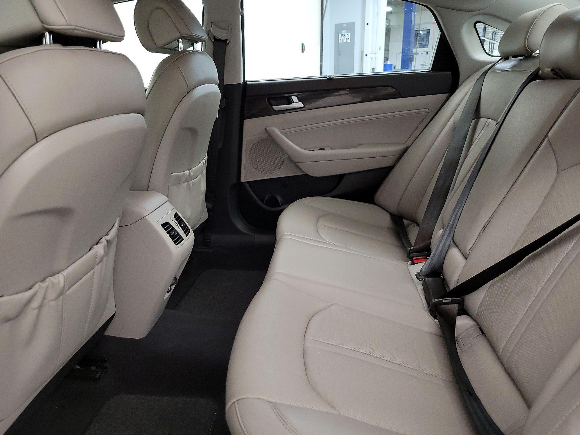 Thumbnail: 2015 Hyundai Sonata - 19