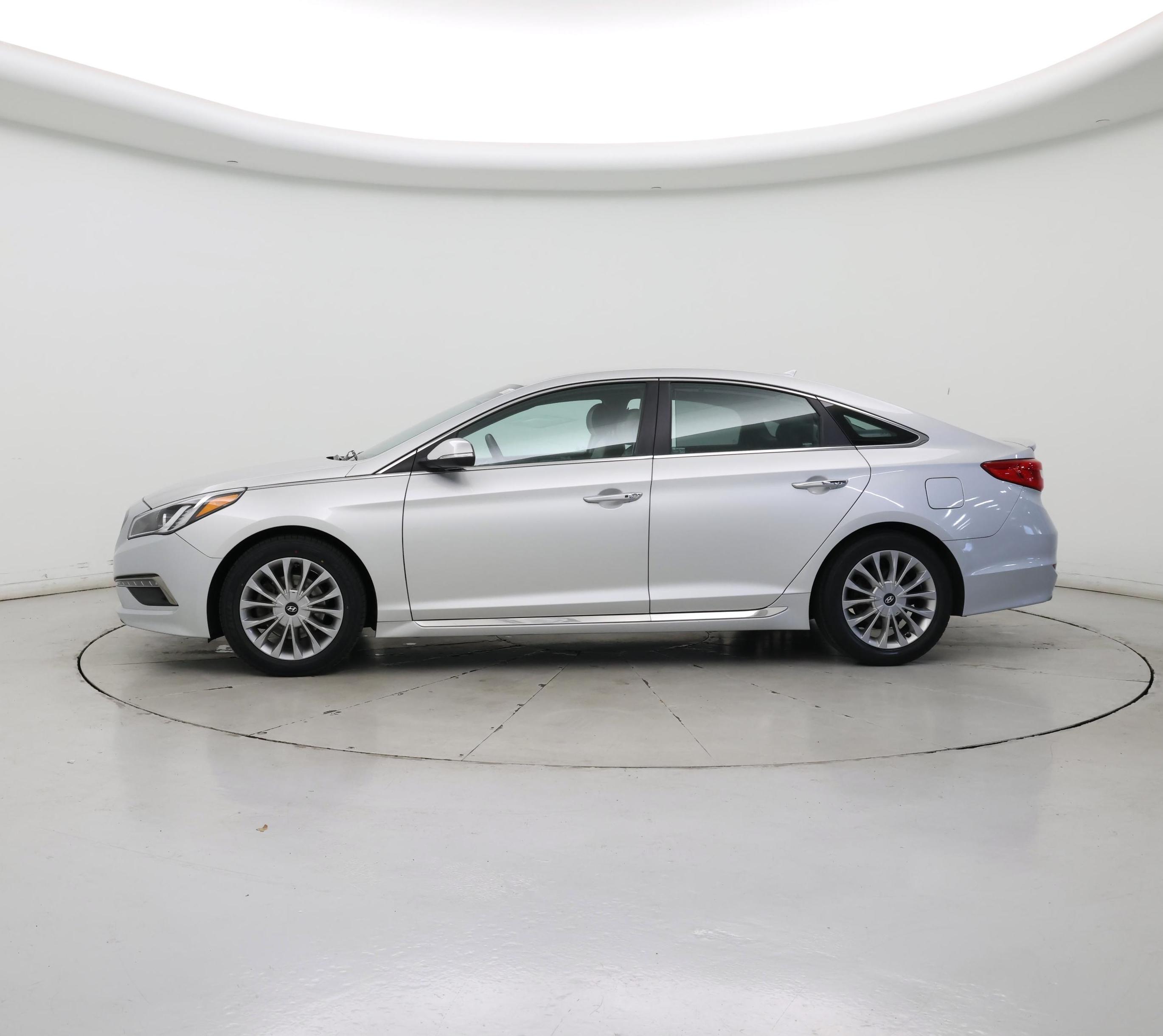 Thumbnail: 2015 Hyundai Sonata - 3