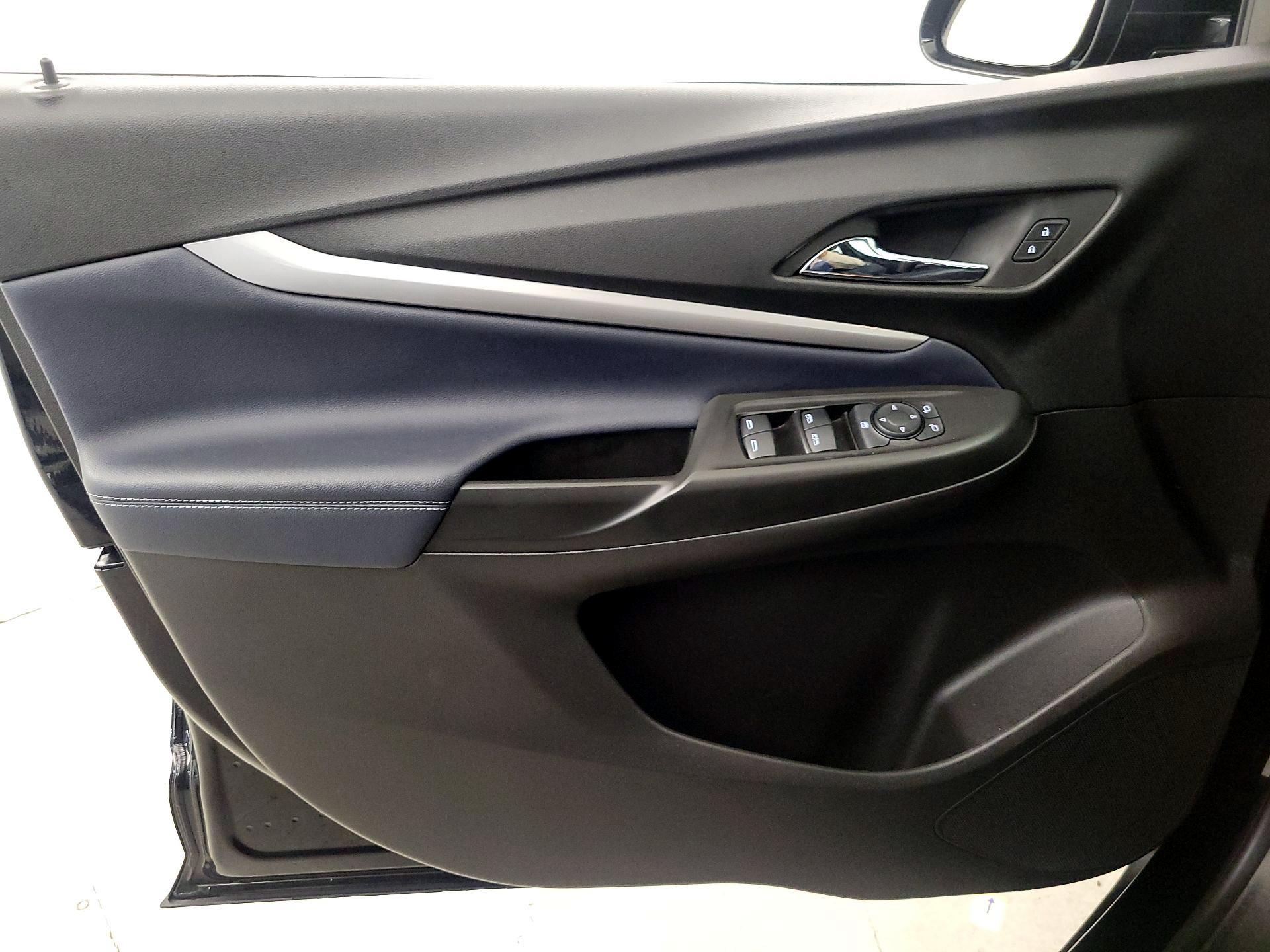 Thumbnail: 2022 Chevrolet Bolt EUV - 12
