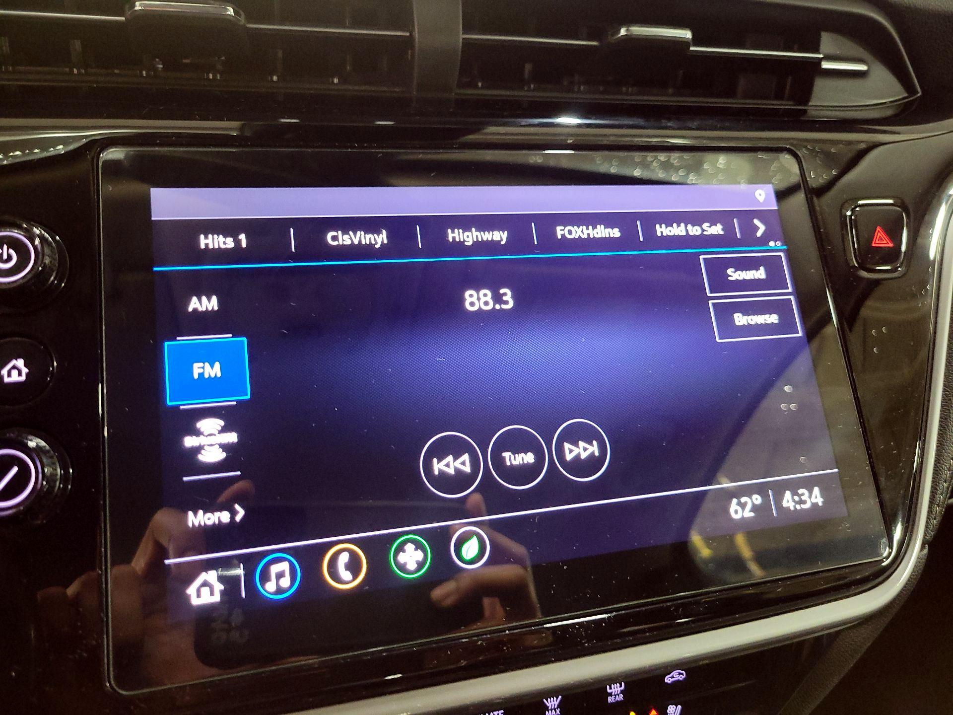 Thumbnail: 2022 Chevrolet Bolt EUV - 15