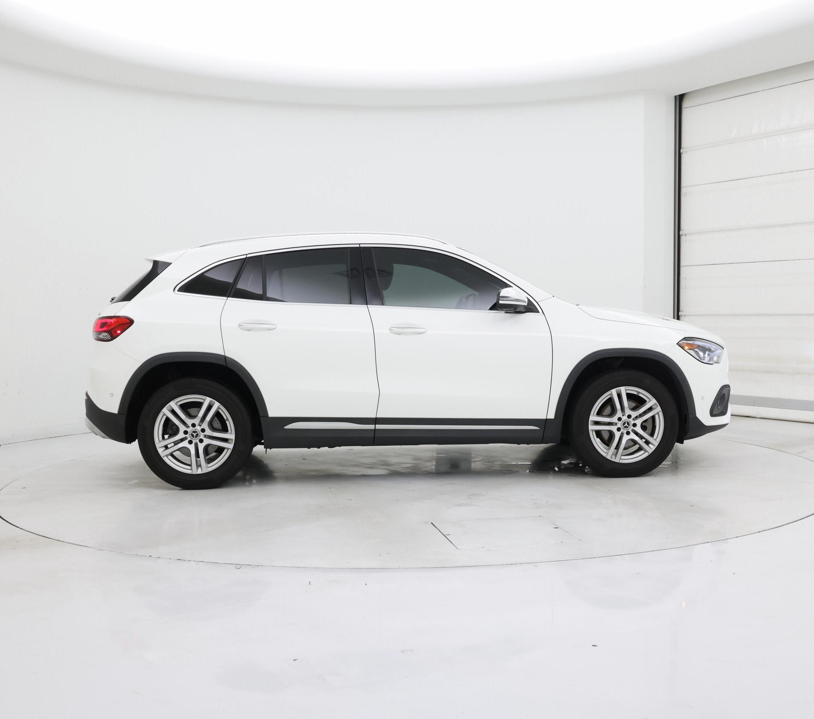 Thumbnail: 2023 Mercedes-Benz GLA - 7