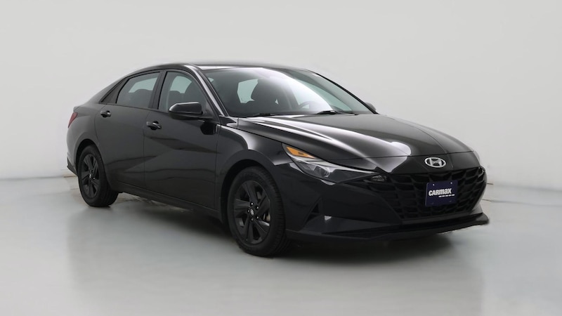 2022 Hyundai Elantra SEL Hero Image