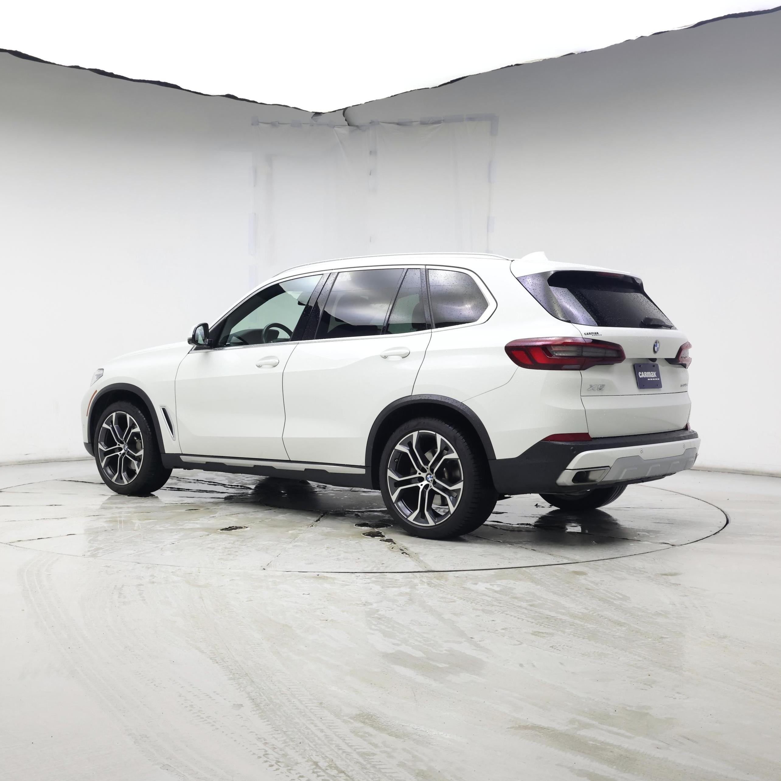 Thumbnail: 2023 BMW X5 - 2