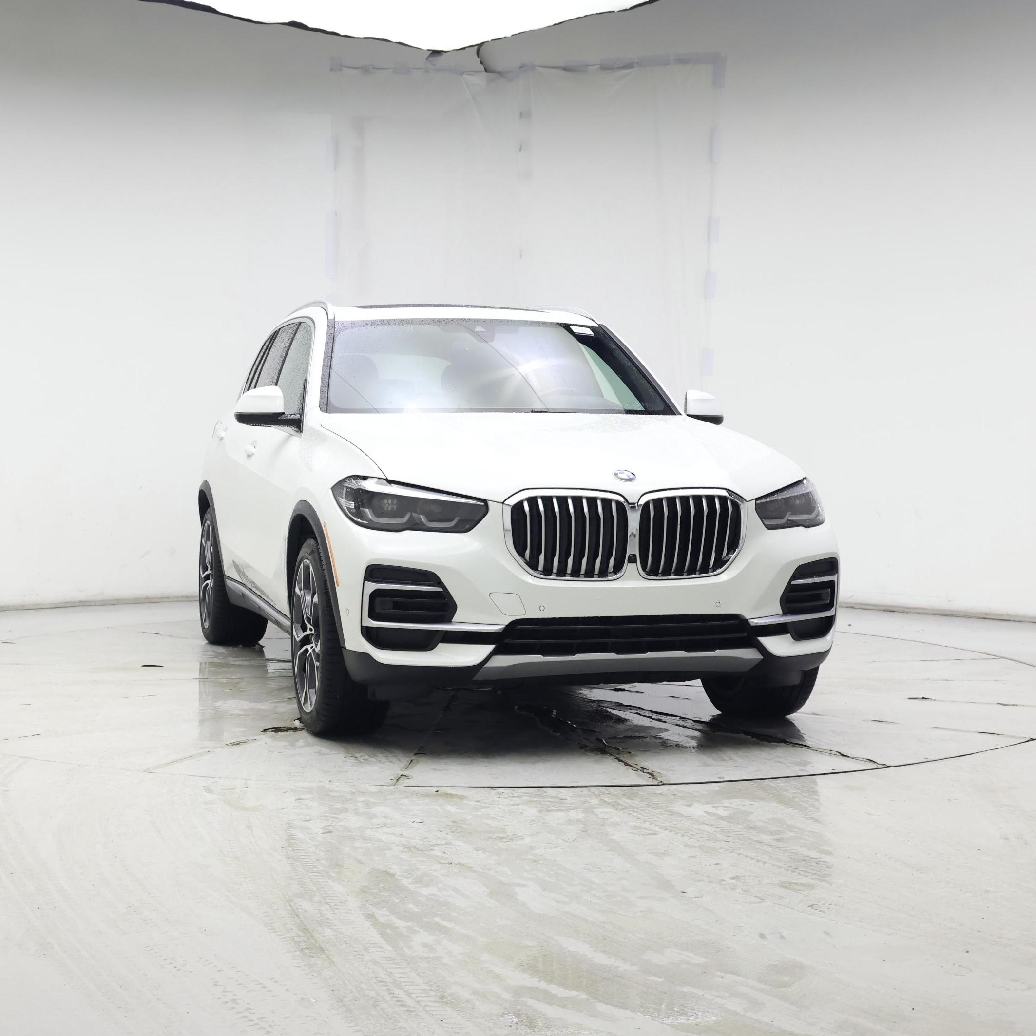 Thumbnail: 2023 BMW X5 - 5