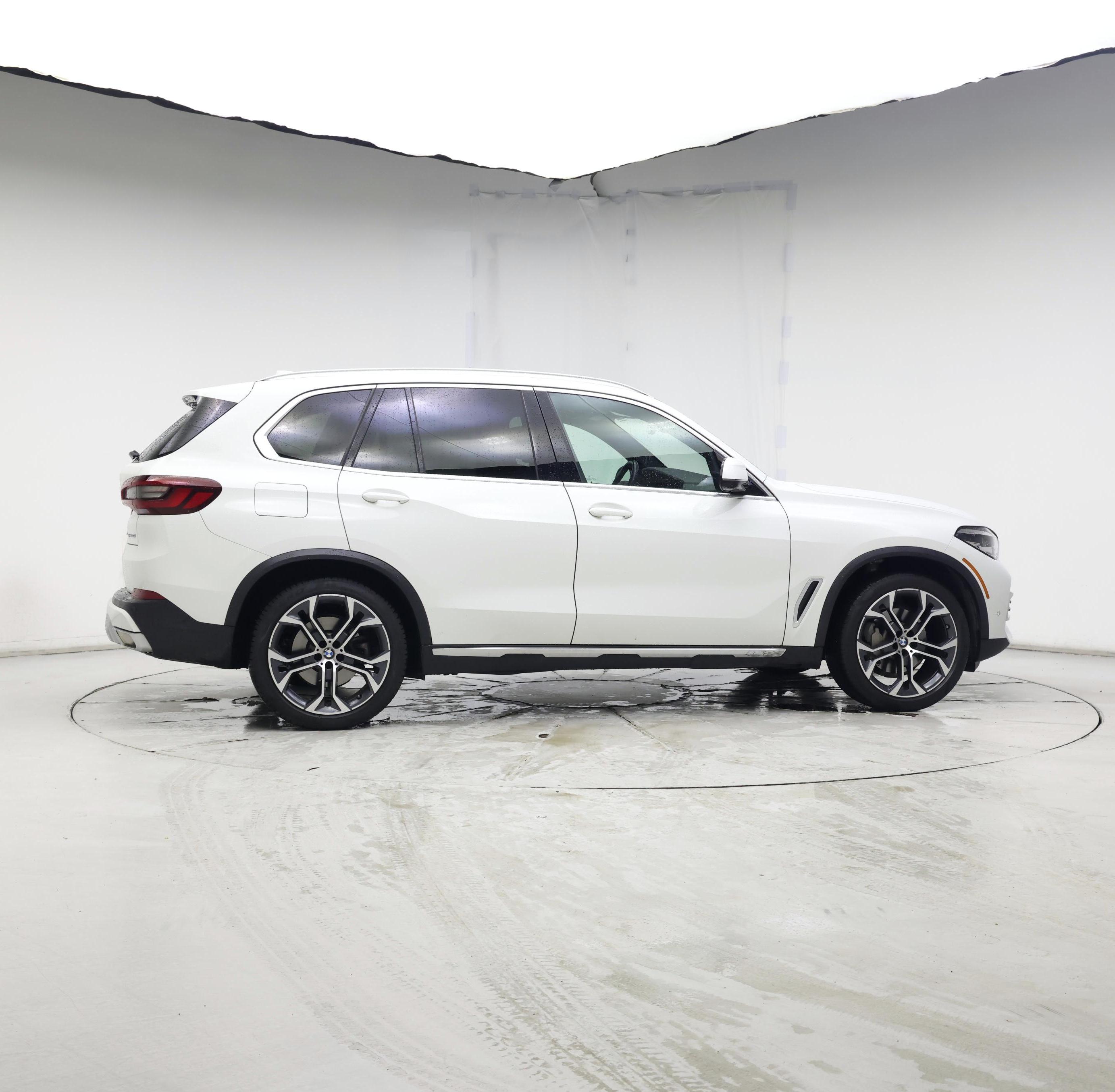Thumbnail: 2023 BMW X5 - 7