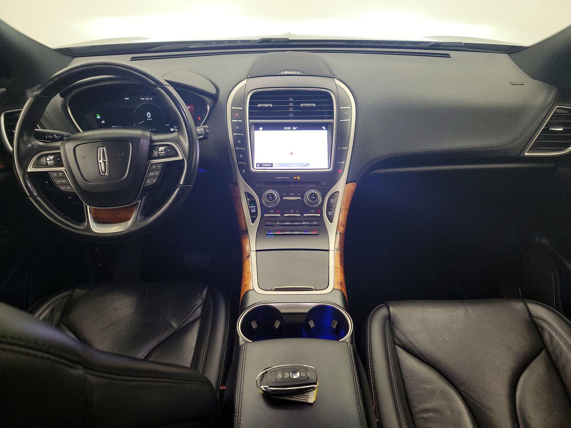 Thumbnail: 2019 Lincoln Nautilus - 9