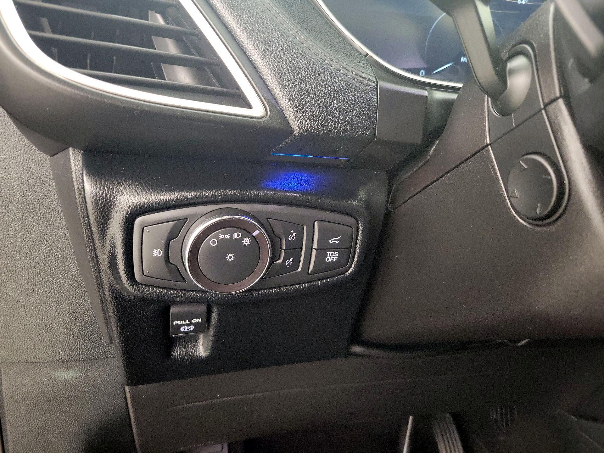 Thumbnail: 2019 Lincoln Nautilus - 13