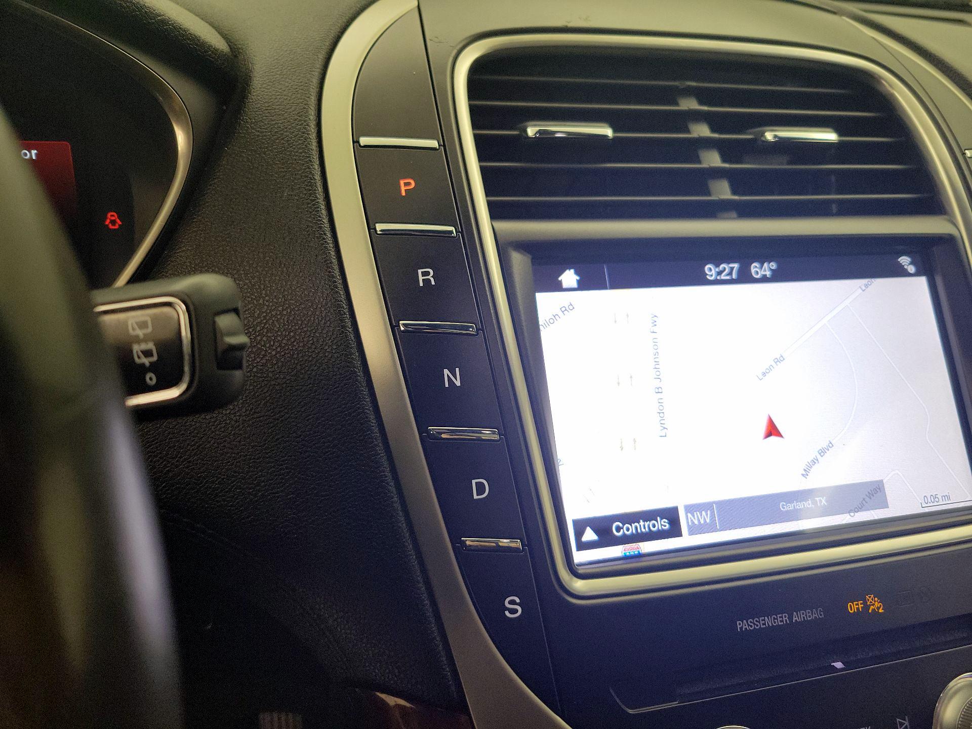 Thumbnail: 2019 Lincoln Nautilus - 17