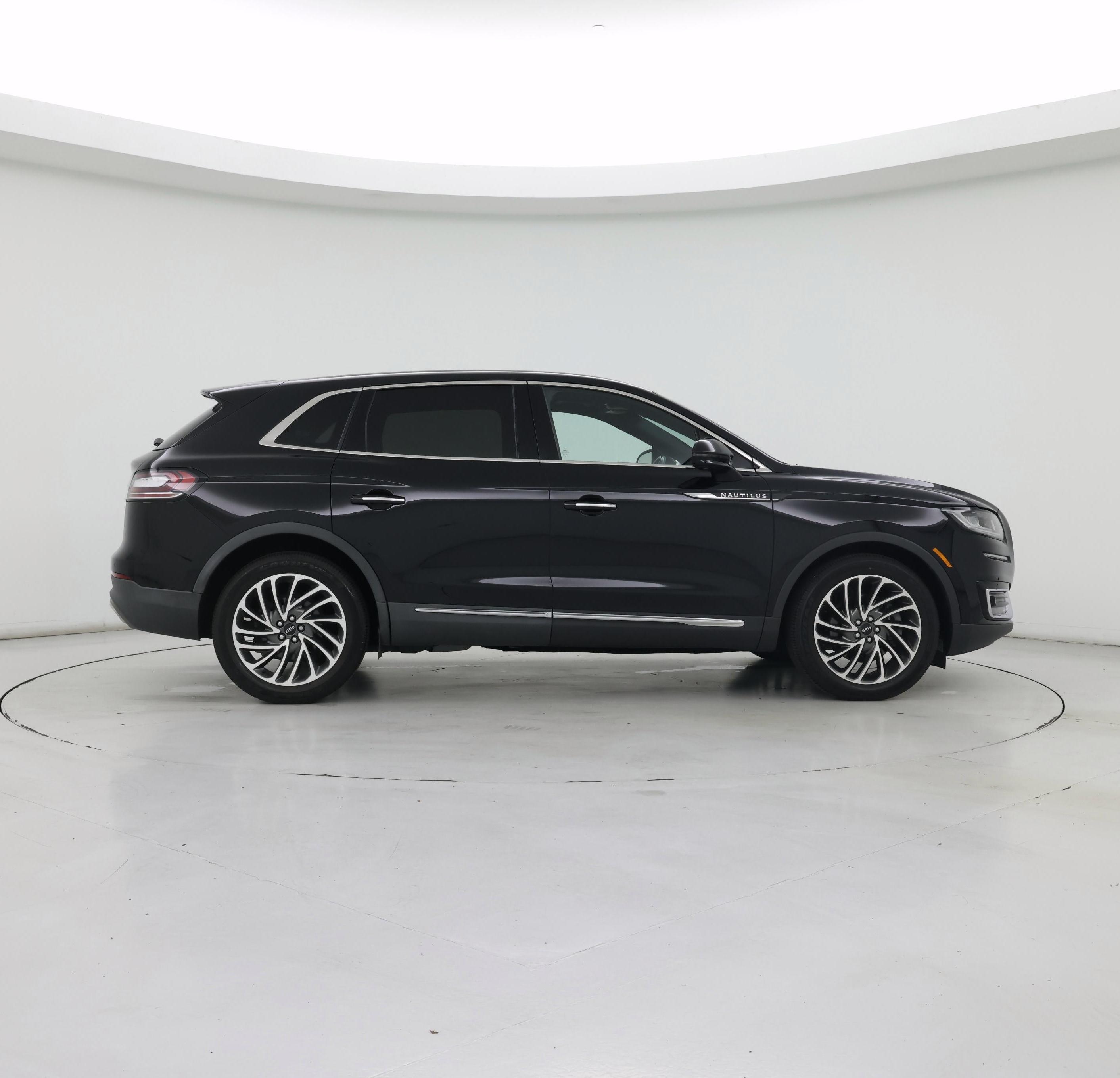 Thumbnail: 2019 Lincoln Nautilus - 7