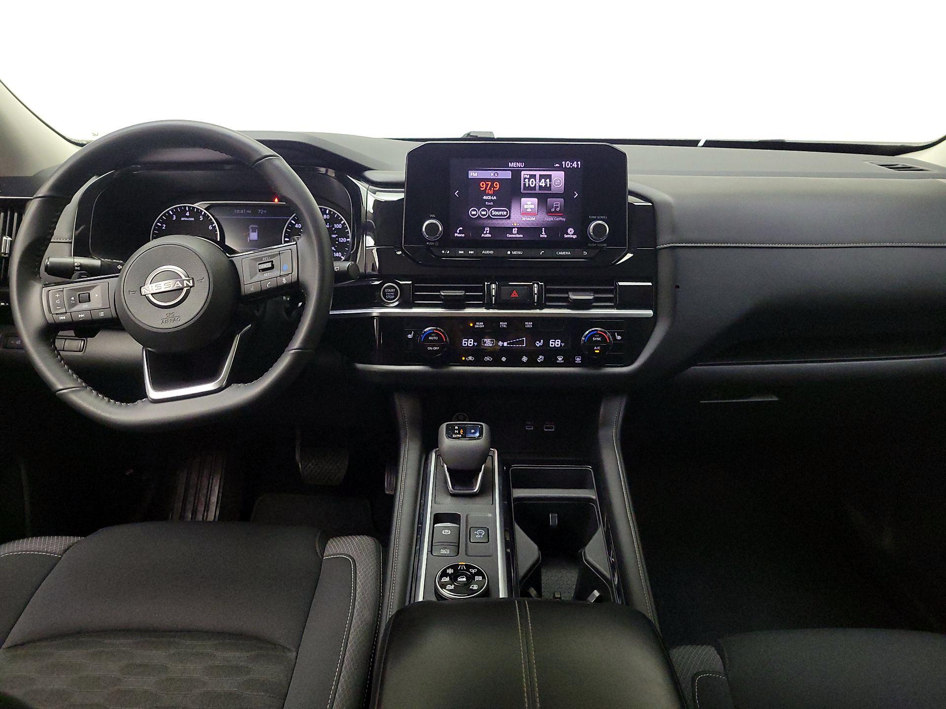 Thumbnail: 2022 Nissan Pathfinder - 9