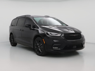 2021 Chrysler Pacifica Limited -
                Madison, TN