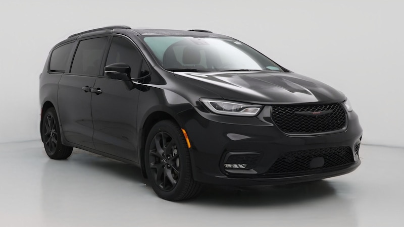 2021 Chrysler Pacifica Limited Hero Image