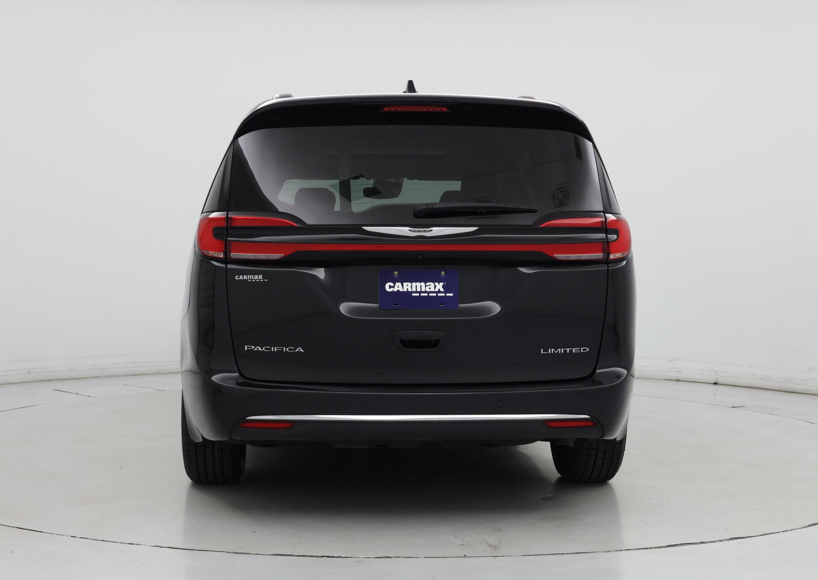 Thumbnail: 2023 Chrysler Pacifica - 6