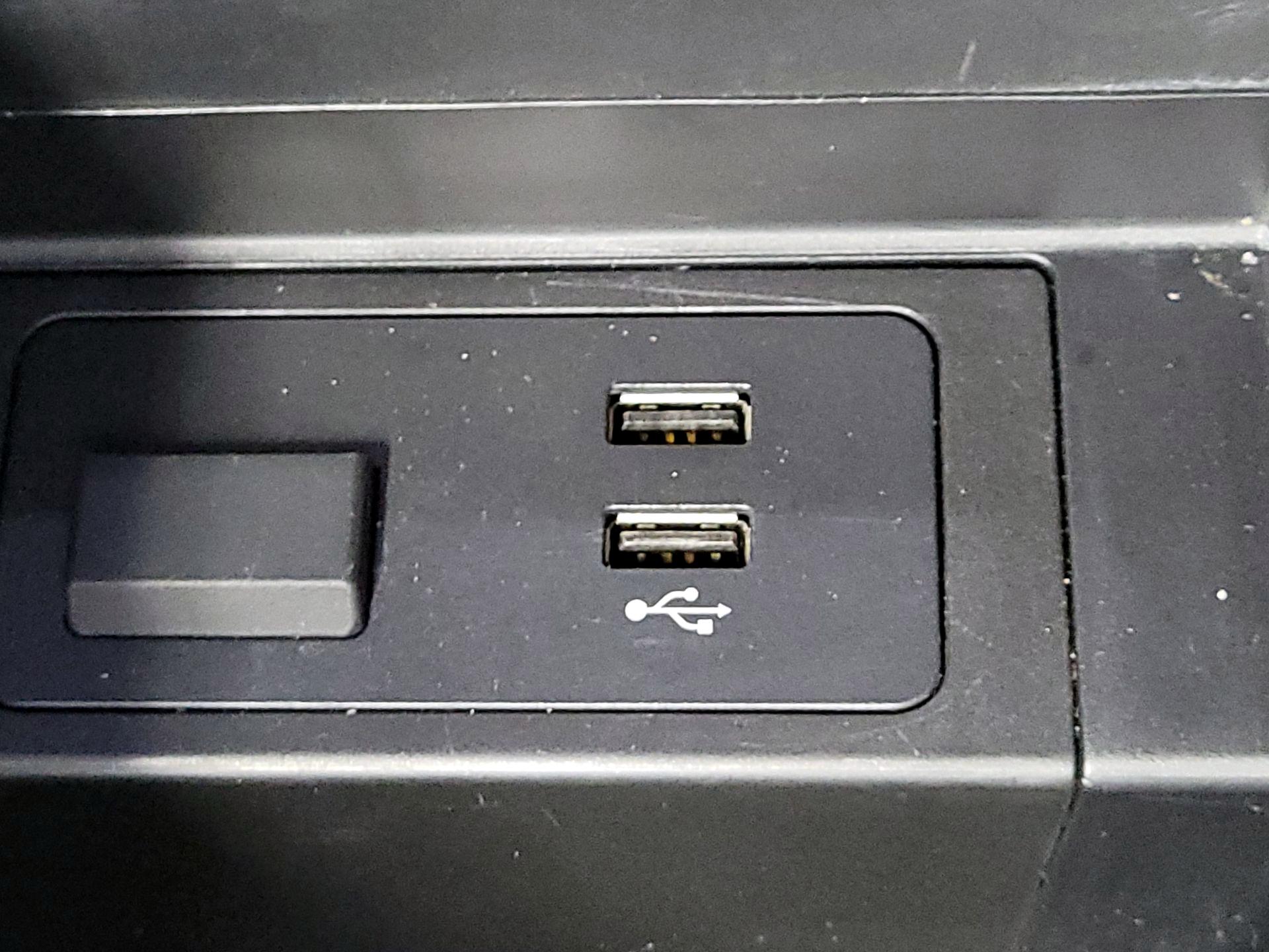 Thumbnail: 2023 Mazda CX-9 - 17