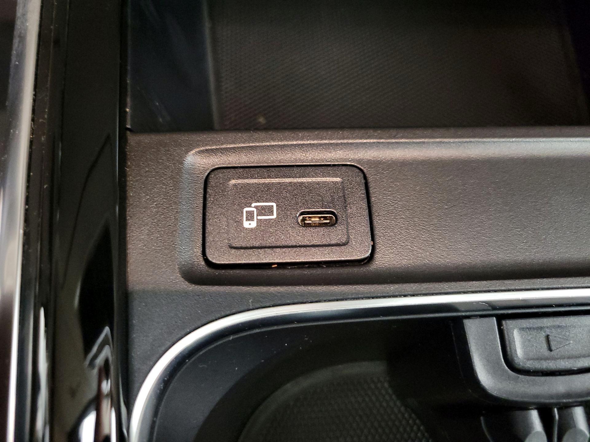 Thumbnail: 2021 Mercedes-Benz GLA - 19