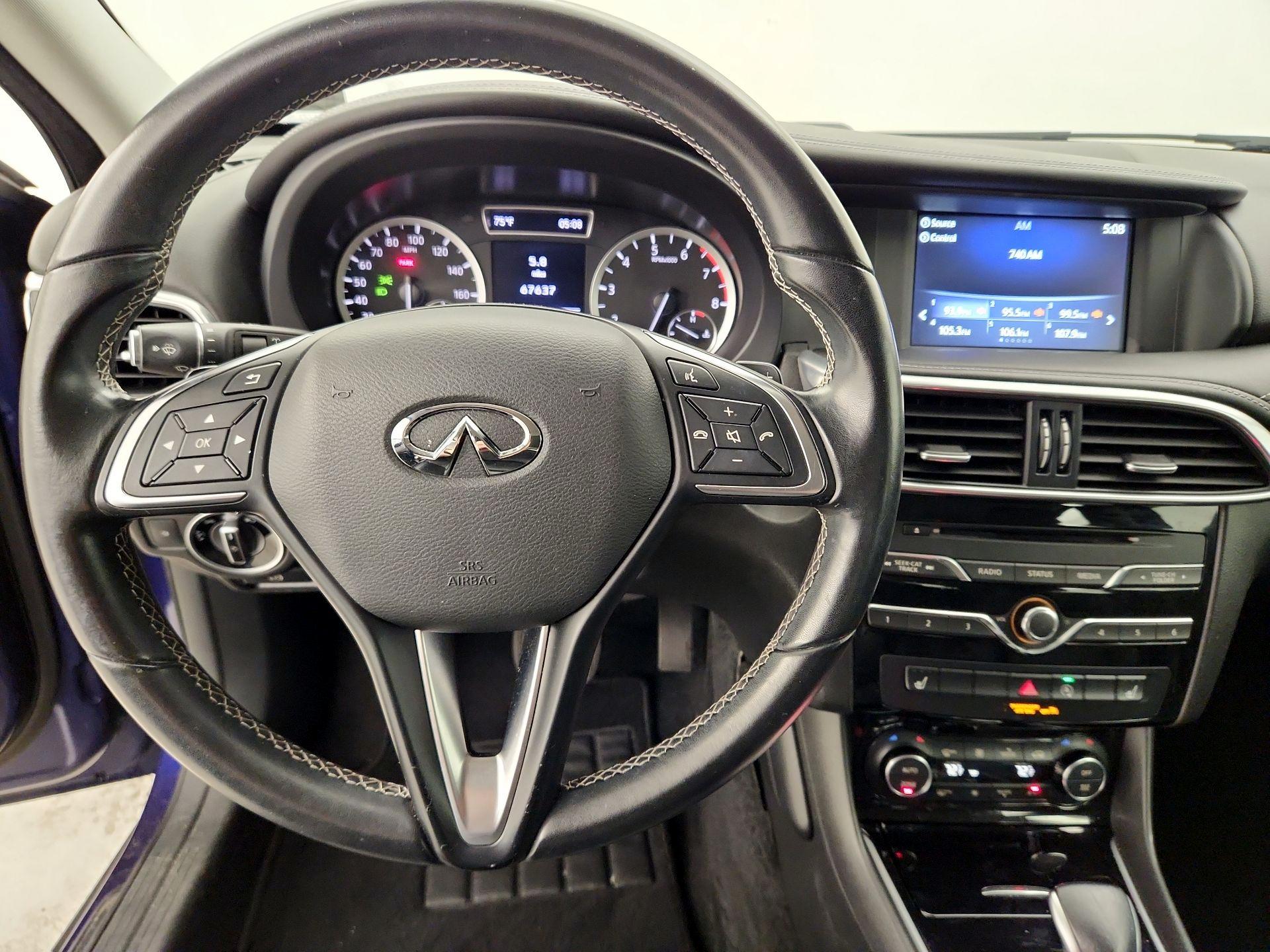 Thumbnail: 2018 INFINITI QX30 - 10