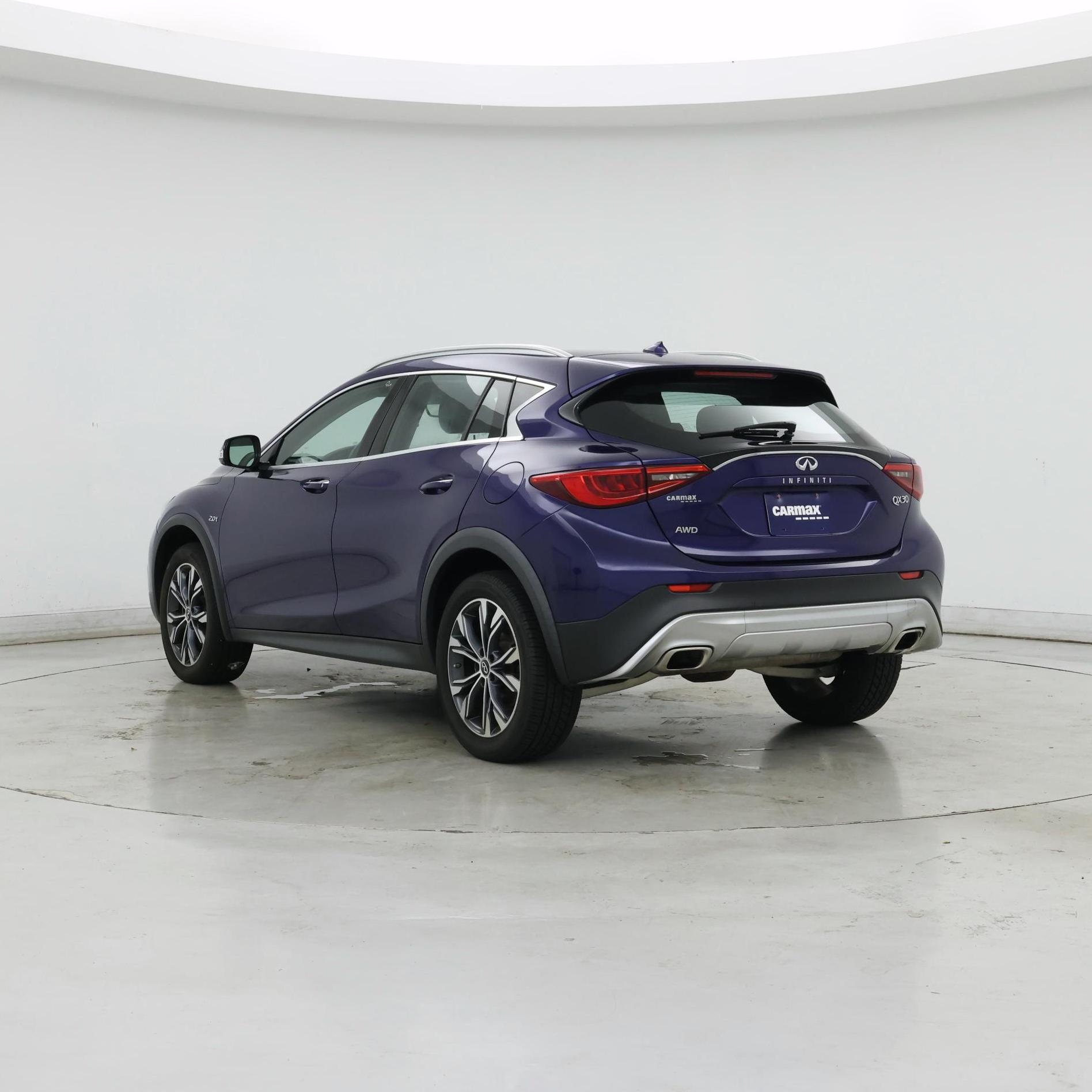 Thumbnail: 2018 INFINITI QX30 - 2