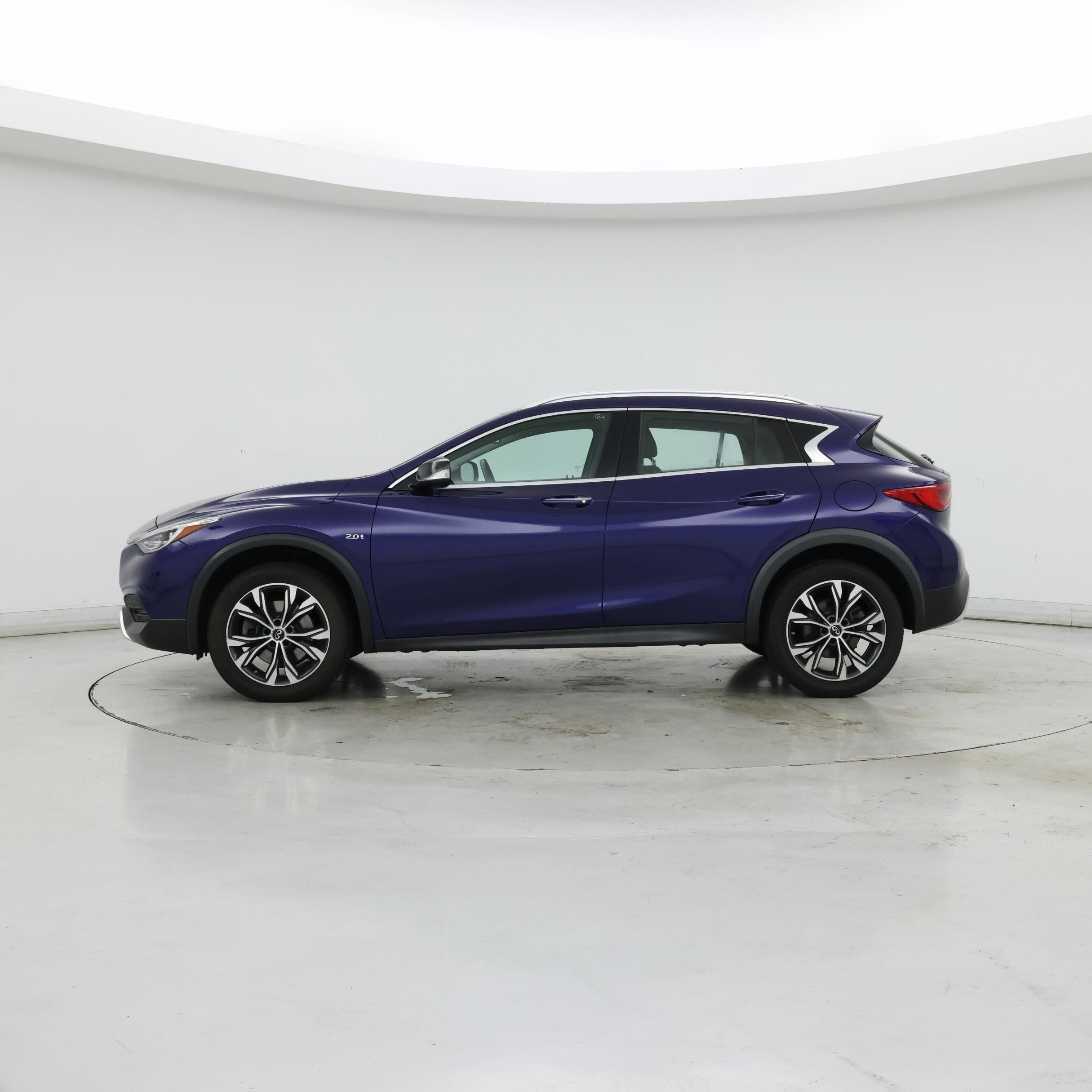 Thumbnail: 2018 INFINITI QX30 - 3