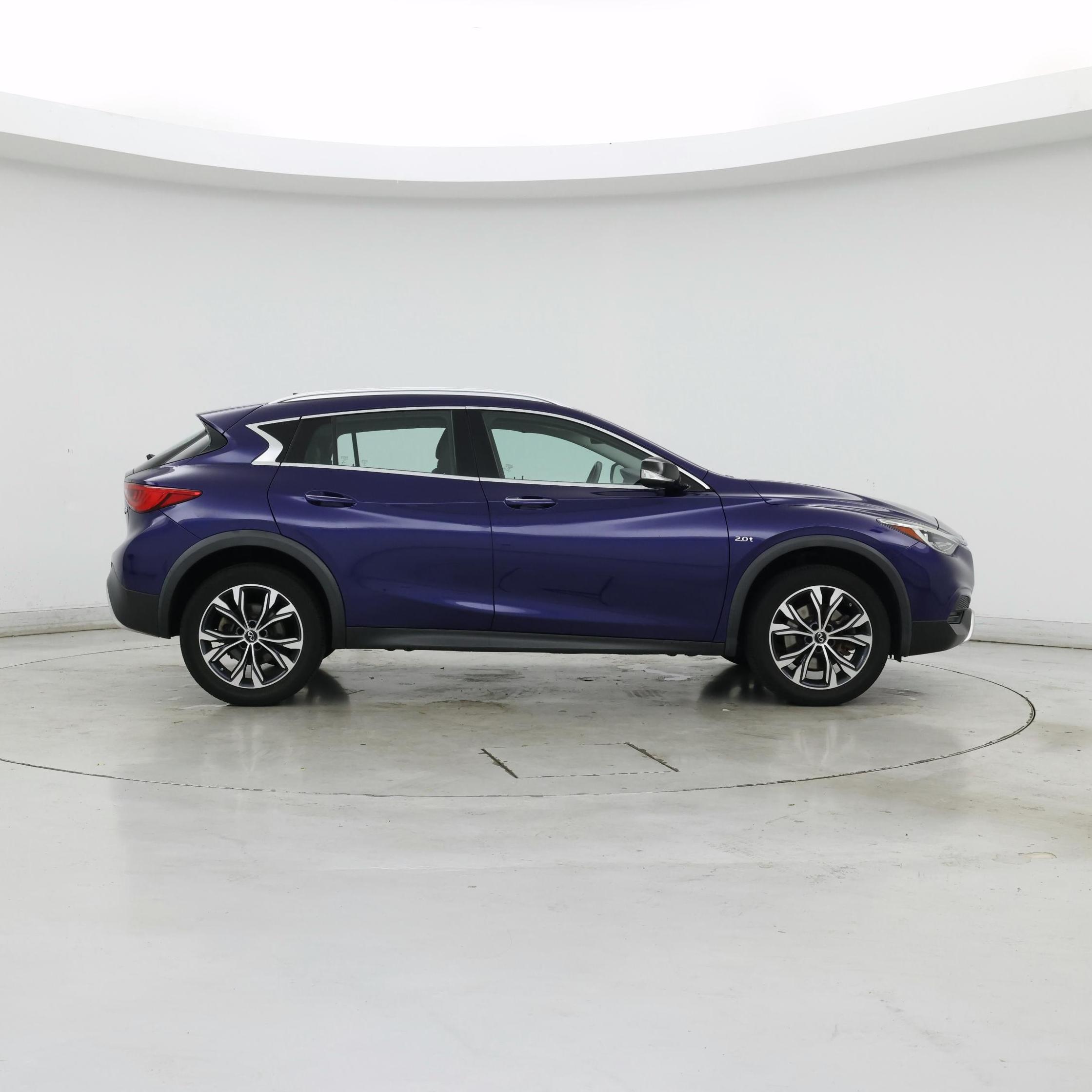 Thumbnail: 2018 INFINITI QX30 - 7