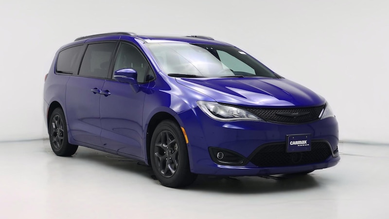 2020 Chrysler Pacifica Limited Hero Image
