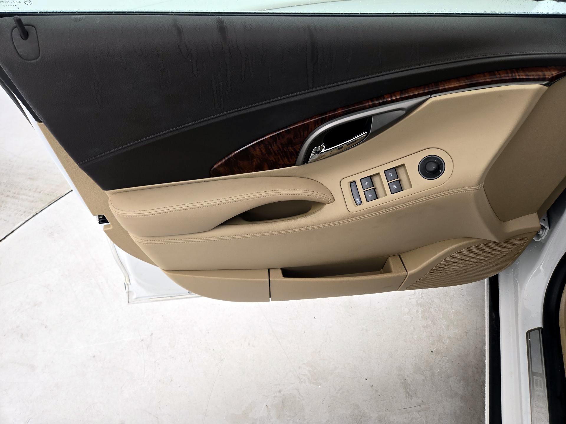 Thumbnail: 2013 Buick LaCrosse - 12
