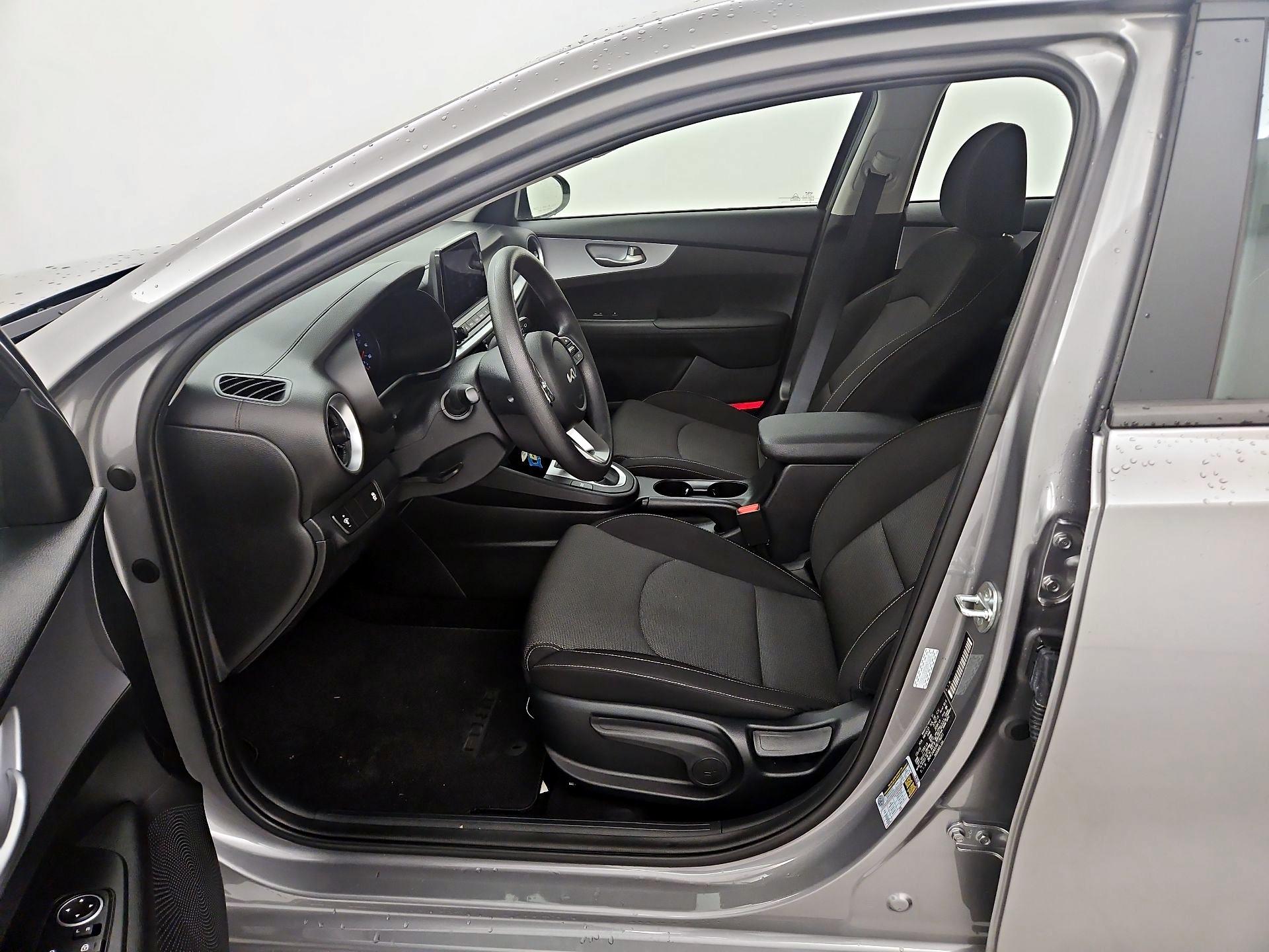 Thumbnail: 2024 Kia Forte - 11