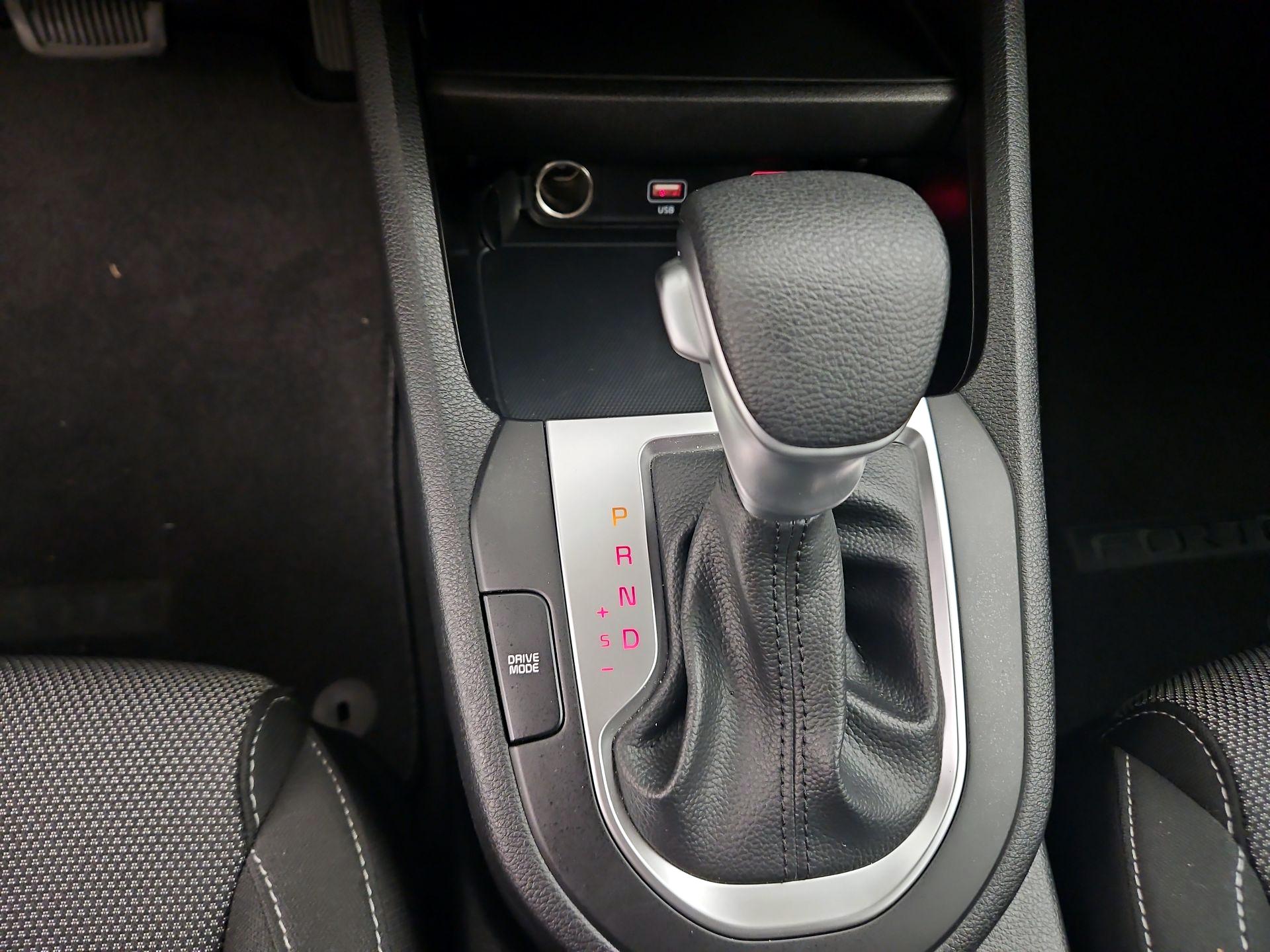Thumbnail: 2024 Kia Forte - 17