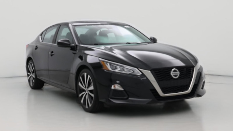2020 Nissan Altima SR Hero Image