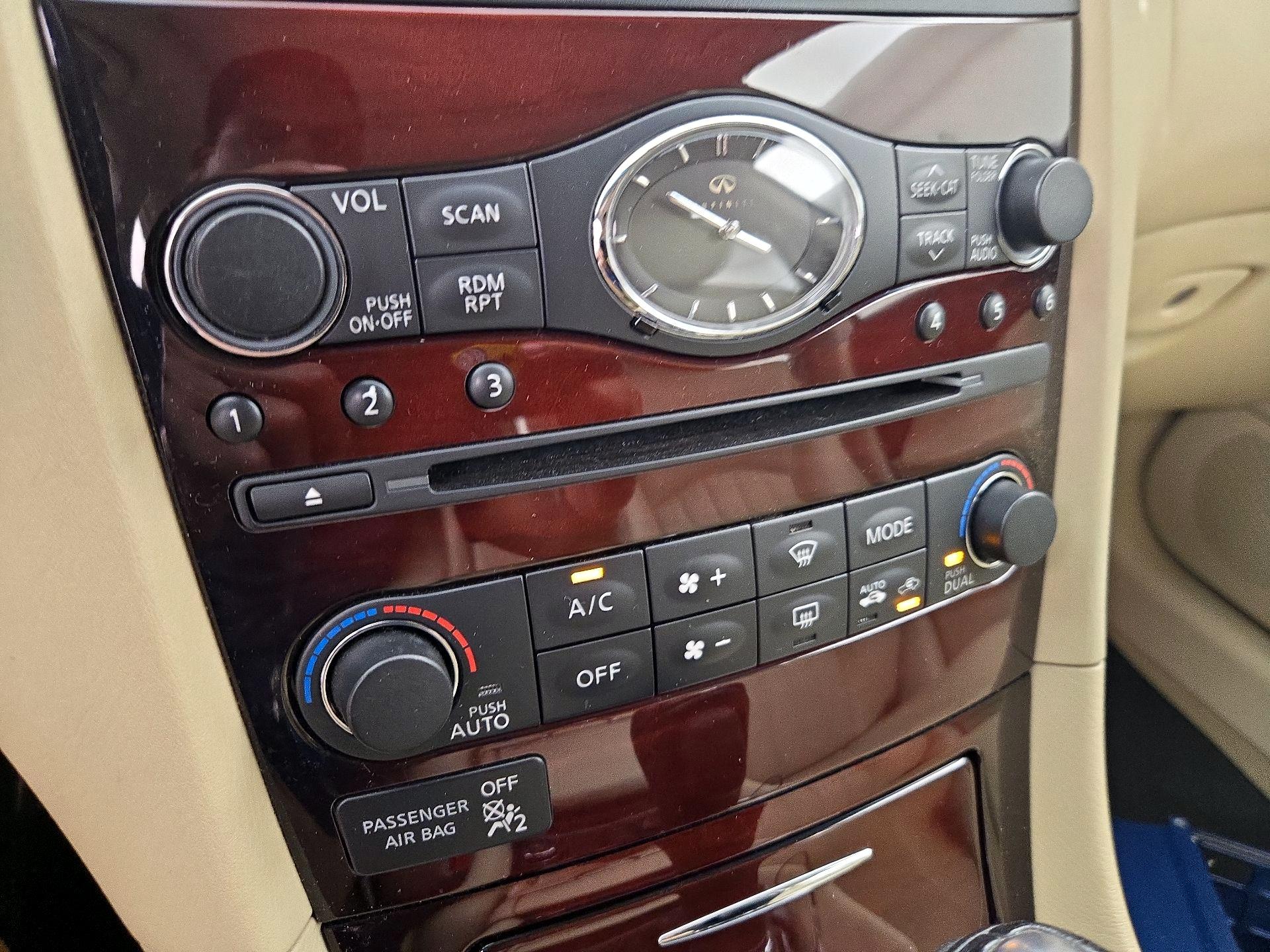 Thumbnail: 2017 INFINITI QX50 - 16