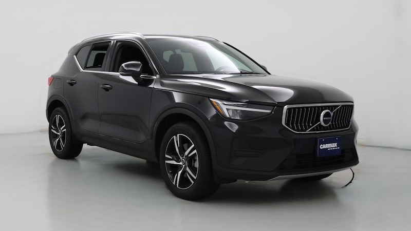 2024 Volvo XC40 B5 Core Hero Image