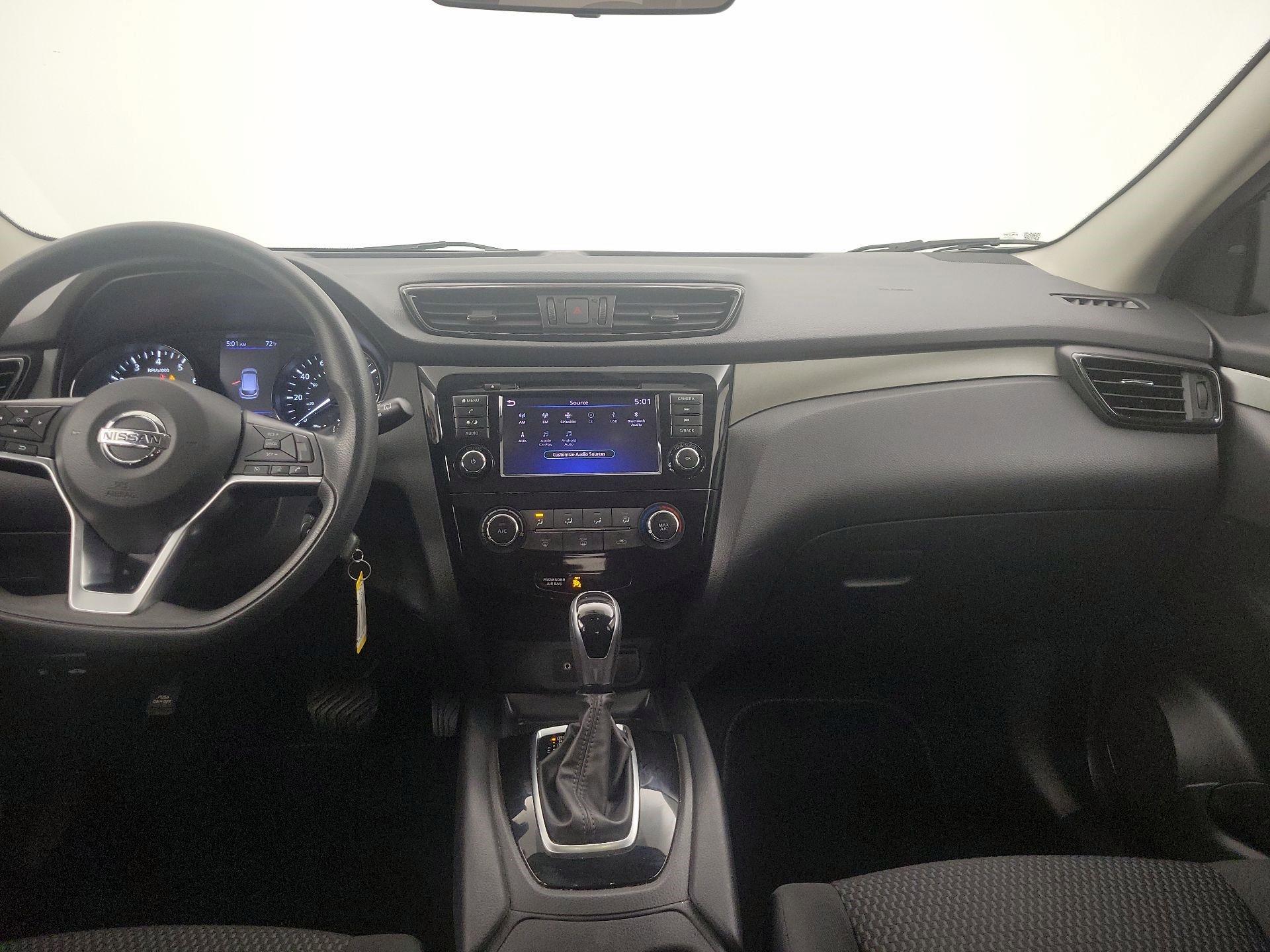 Thumbnail: 2019 Nissan Rogue Sport - 9