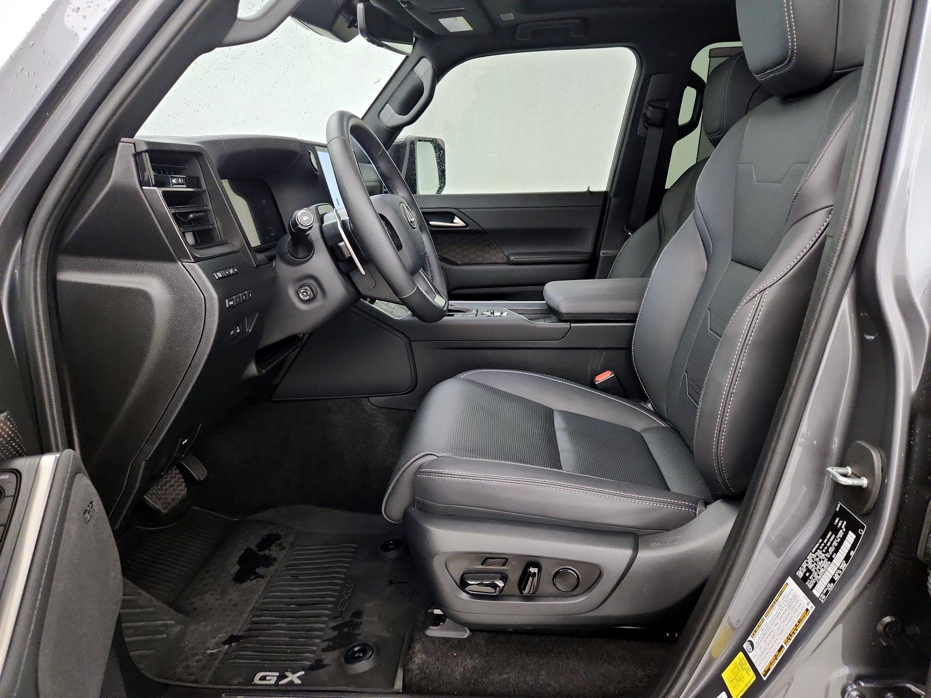 Thumbnail: 2024 Lexus GX - 11