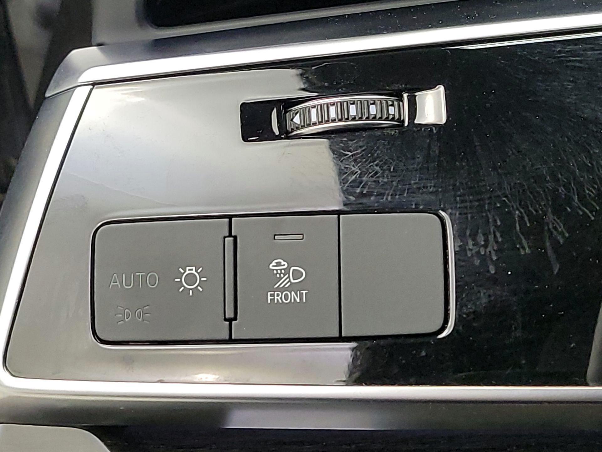Thumbnail: 2021 Audi Q7 - 13