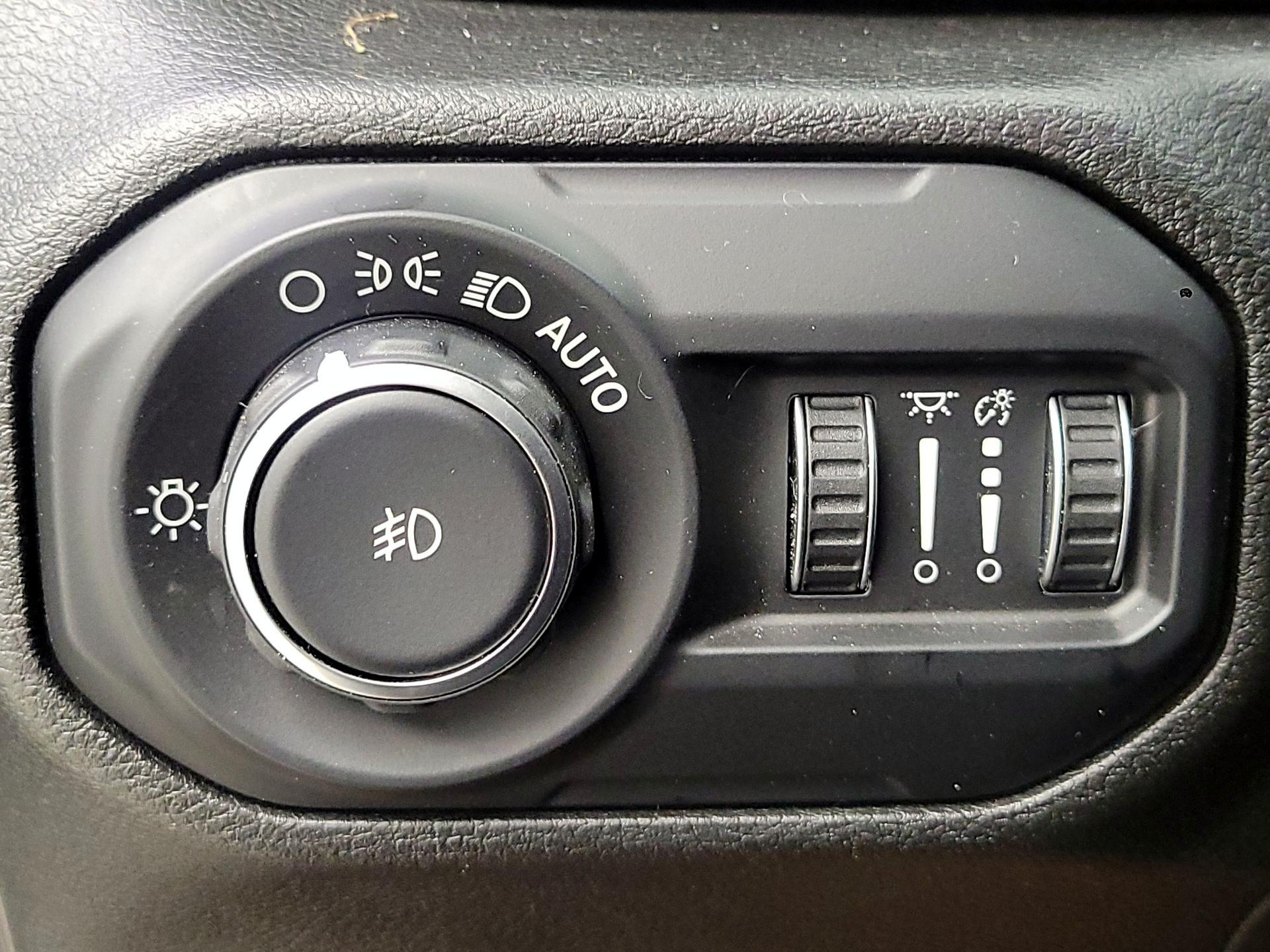 Thumbnail: 2020 Jeep Wrangler - 13