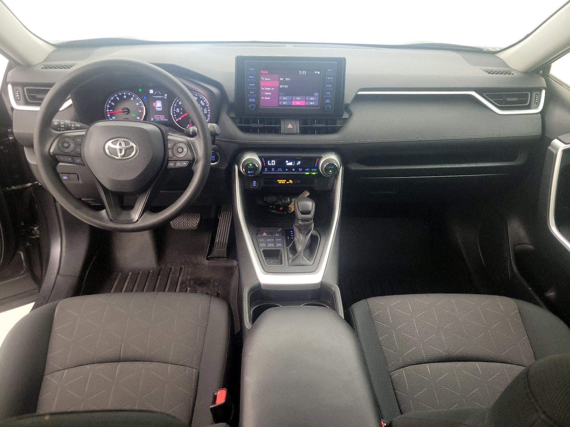 Thumbnail: 2019 Toyota RAV4 - 9