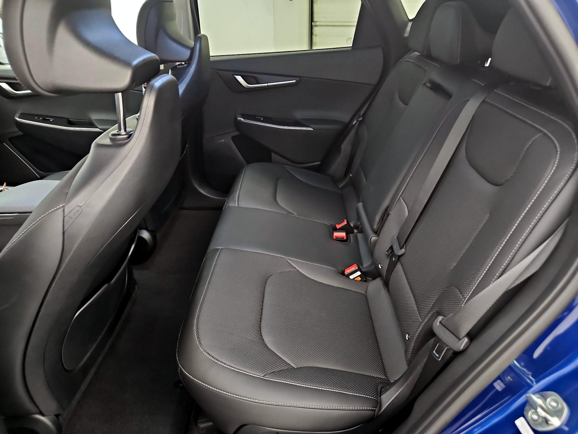 Thumbnail: 2023 Kia EV6 - 20