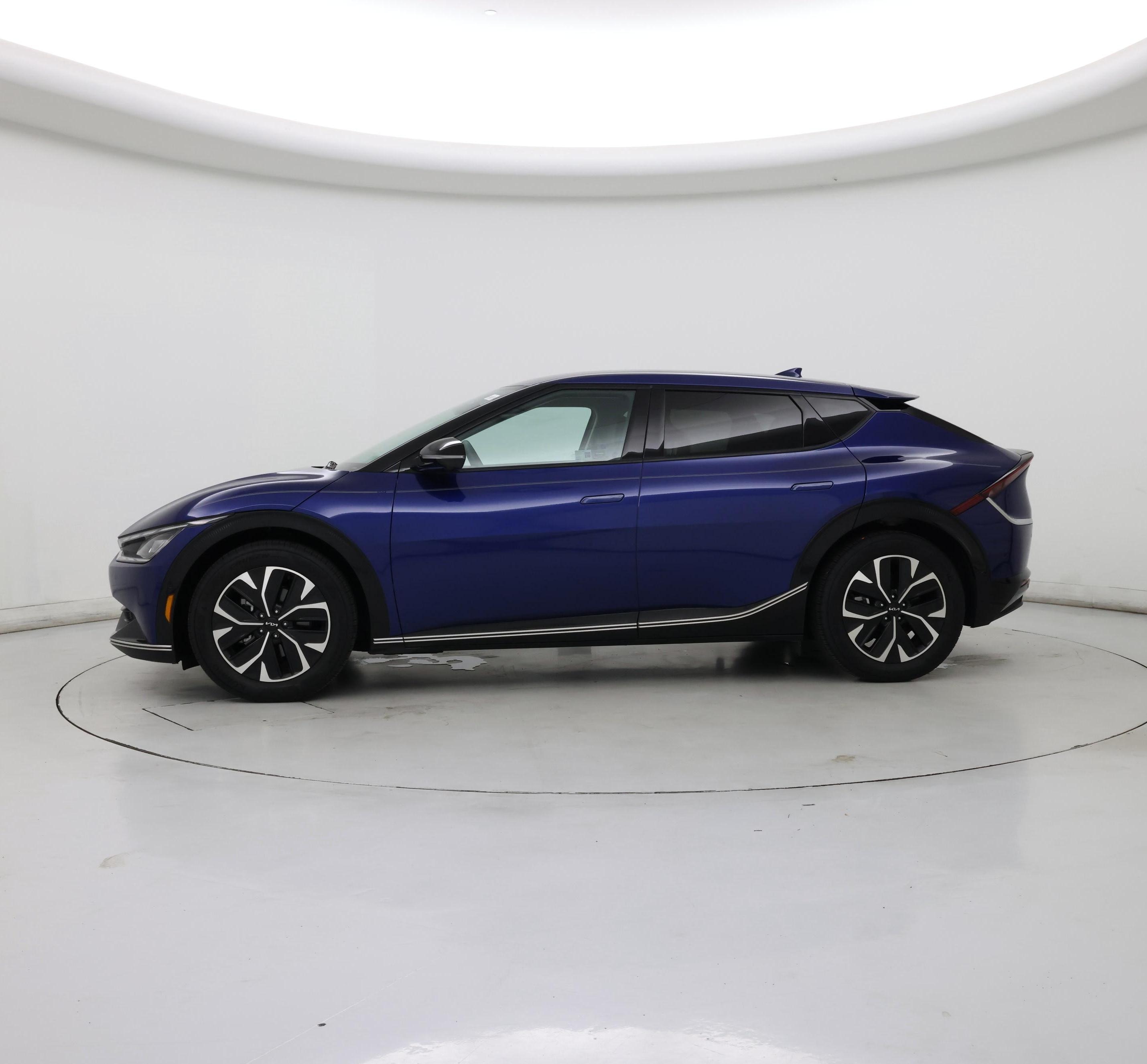 Thumbnail: 2023 Kia EV6 - 3