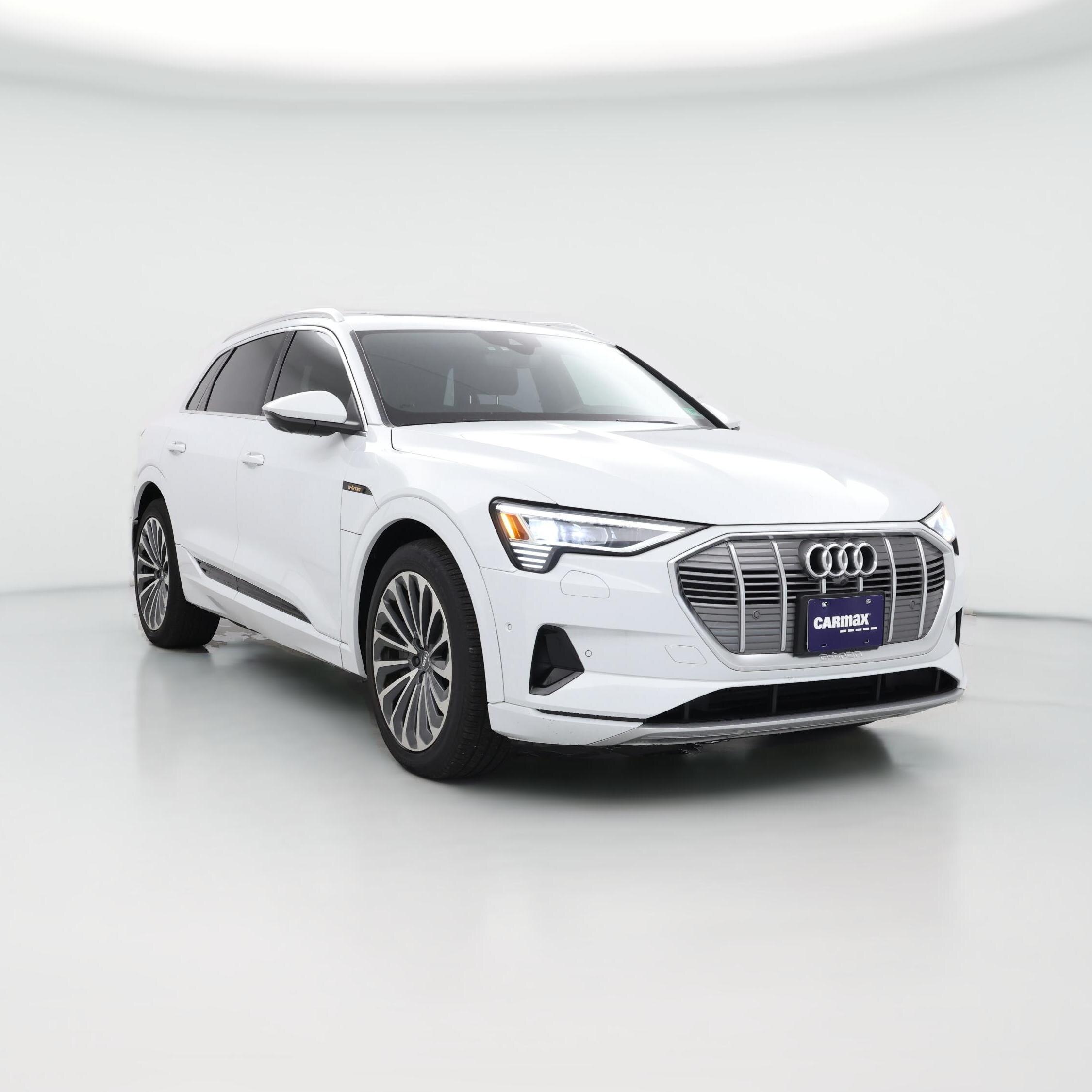 Thumbnail: 2019 Audi e-tron - 1
