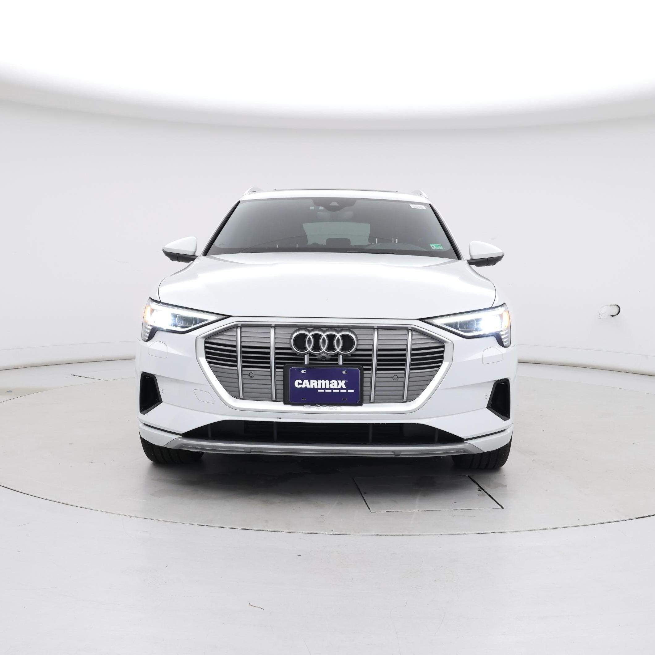 Thumbnail: 2019 Audi e-tron - 5