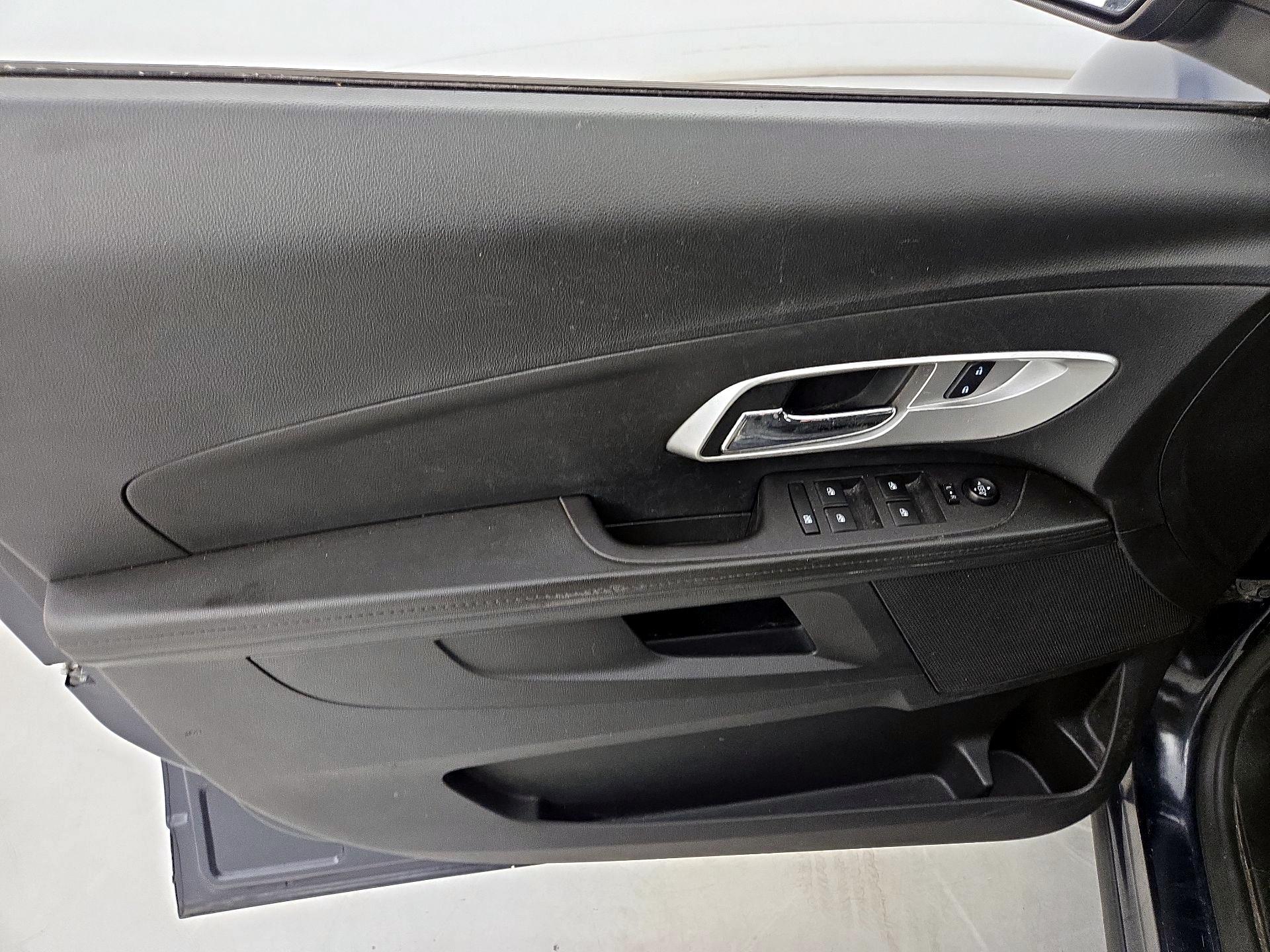 Thumbnail: 2016 Chevrolet Equinox - 12